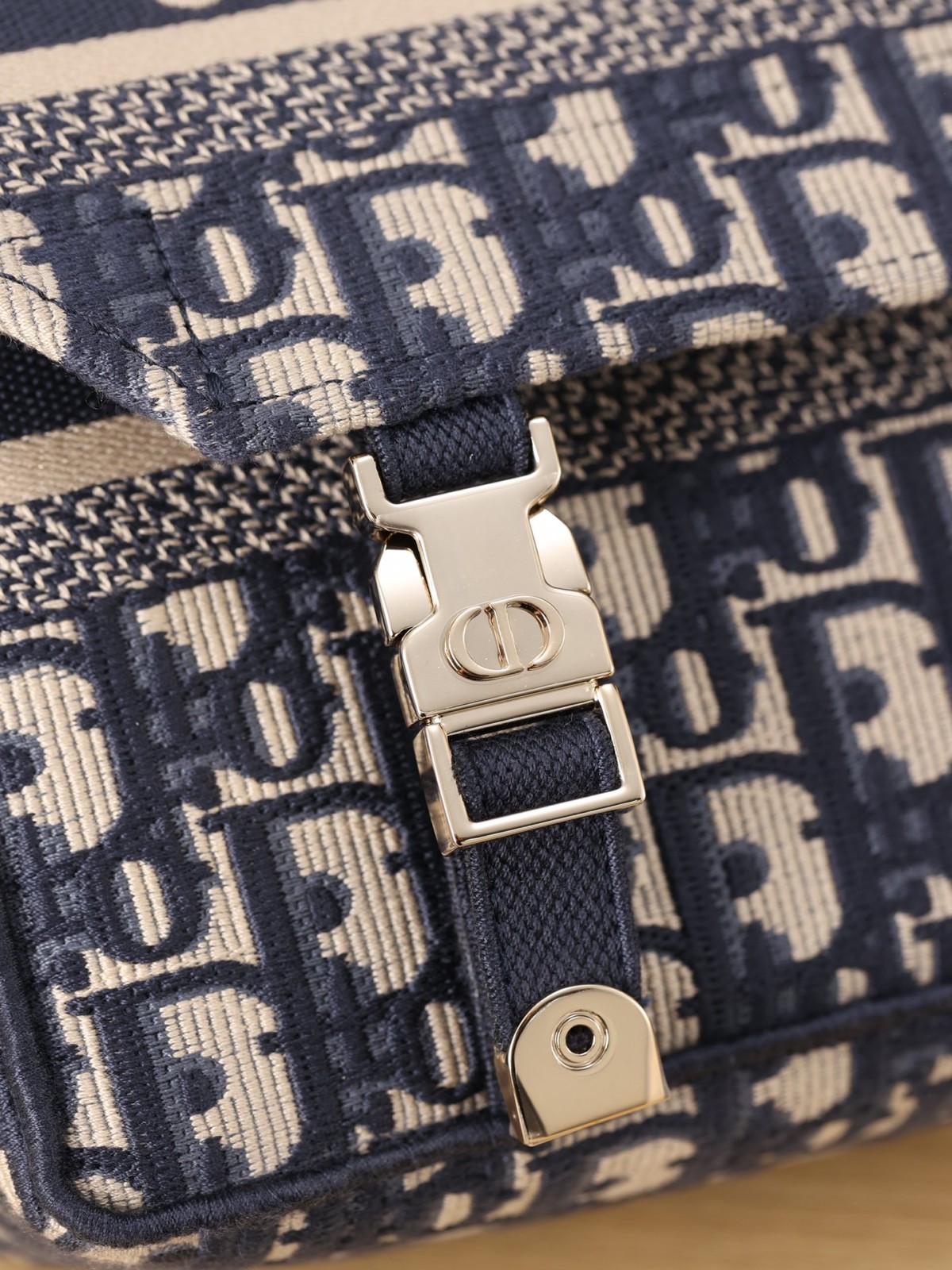 Shebag Super replica Dior Camp bag review(August 2025 Updated)-Best Quality Fake designer Bag Review, Replica designer bag ru Shebag Super replica Dior Camp bag review(August 2025 Updated)-Best Quality Fake designer Bag Review, Replica designer bag ru