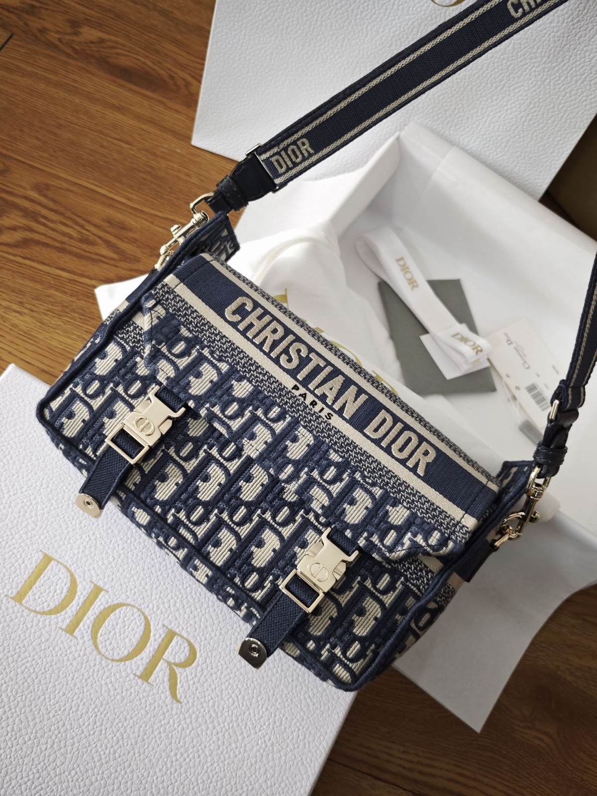 Shebag Super replica Dior Camp bag review(August 2025 Updated)-Best Quality Fake designer Bag Review, Replica designer bag ru Shebag Super replica Dior Camp bag review(August 2025 Updated)-Best Quality Fake designer Bag Review, Replica designer bag ru