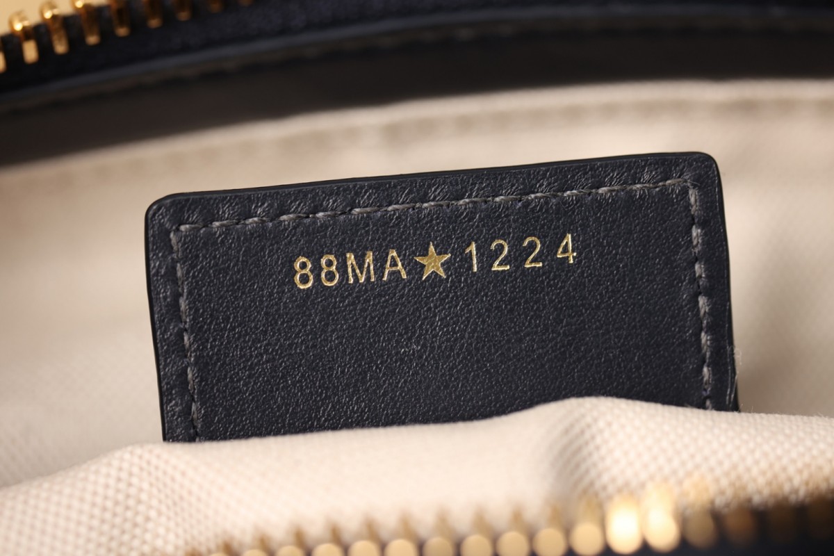Shebag Super replica Dior D Journey bag review (August 2025 updated)-Best Quality Fake designer Bag Review, Replica designer bag ru Shebag Super replica Dior D Journey bag review (August 2025 updated)-Best Quality Fake designer Bag Review, Replica designer bag ru