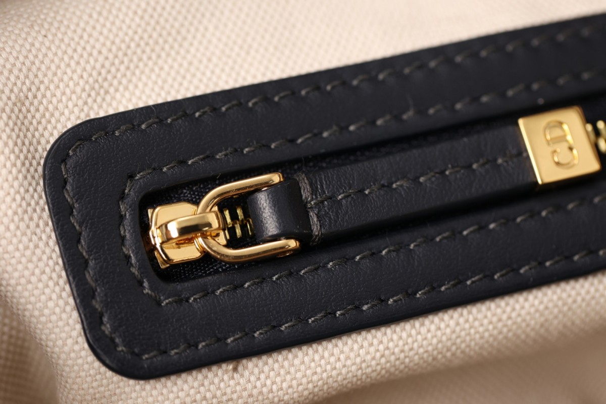 Shebag Super replica Dior D Journey bag review (August 2025 updated)-Best Quality Fake designer Bag Review, Replica designer bag ru Shebag Super replica Dior D Journey bag review (August 2025 updated)-Best Quality Fake designer Bag Review, Replica designer bag ru