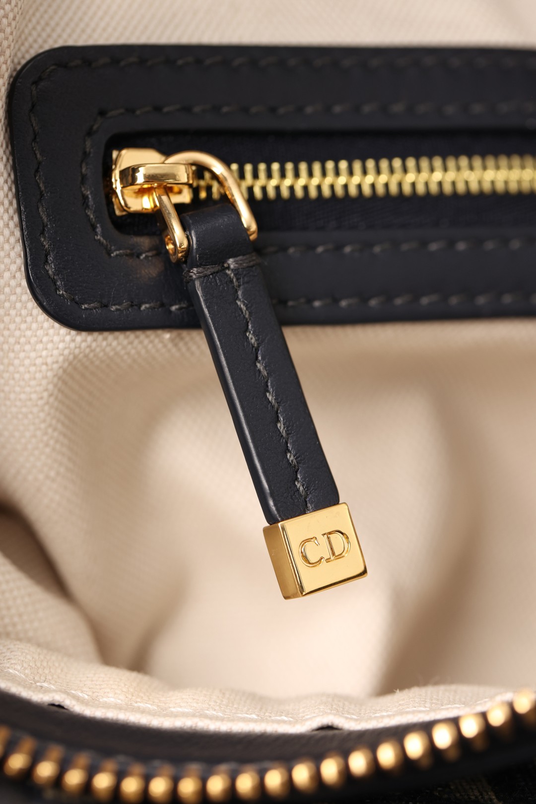 Shebag Super replica Dior D Journey bag review (August 2025 updated)-Best Quality Fake designer Bag Review, Replica designer bag ru Shebag Super replica Dior D Journey bag review (August 2025 updated)-Best Quality Fake designer Bag Review, Replica designer bag ru