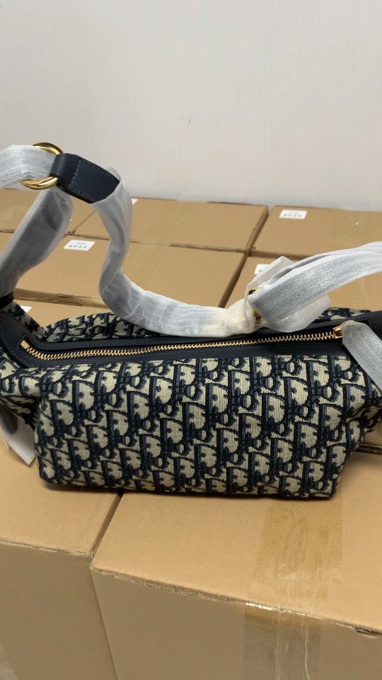 Shebag Super replica Dior D Journey bag review (August 2025 updated)-Best Quality Fake designer Bag Review, Replica designer bag ru Shebag Super replica Dior D Journey bag review (August 2025 updated)-Best Quality Fake designer Bag Review, Replica designer bag ru