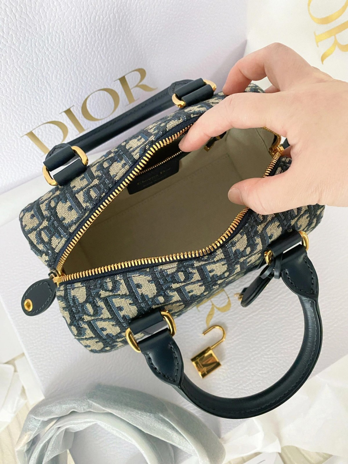 Shebag Super replica Dior groove 20 bag review(August 2025 updated)-Best Quality Fake designer Bag Review, Replica designer bag ru