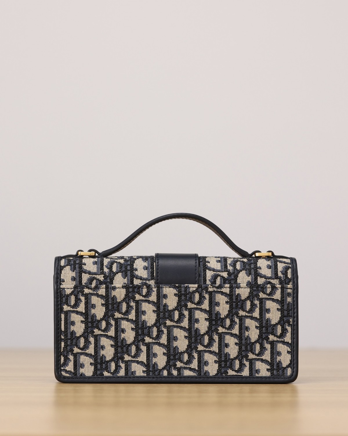 Shebag Super replica Dior Montaigne 30 east west bag review (August 2025 updated)-Best Quality Fake designer Bag Review, Replica designer bag ru Shebag Super replica Dior Montaigne 30 east west bag review (August 2025 updated)-Best Quality Fake designer Bag Review, Replica designer bag ru