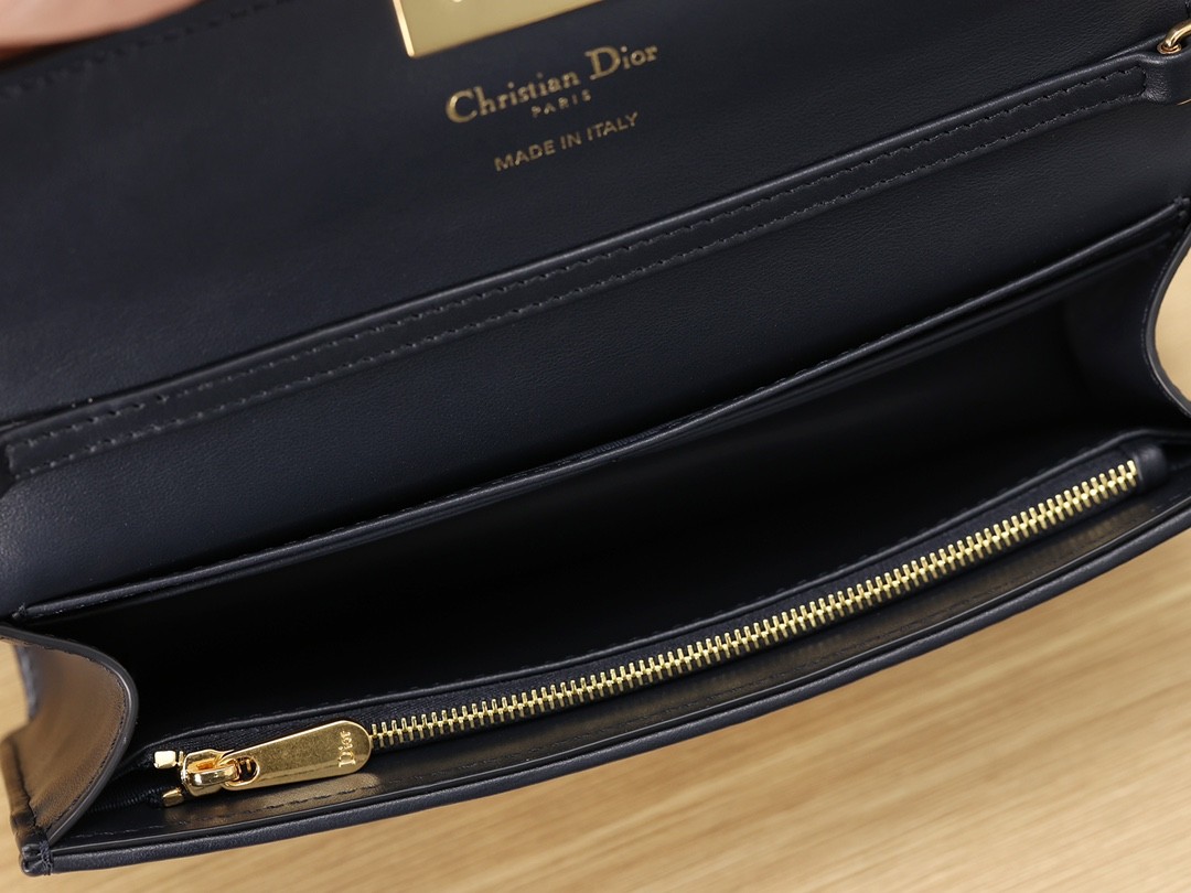 Shebag Super replica Dior Montaigne 30 east west bag review (August 2025 updated)-Best Quality Fake designer Bag Review, Replica designer bag ru Shebag Super replica Dior Montaigne 30 east west bag review (August 2025 updated)-Best Quality Fake designer Bag Review, Replica designer bag ru