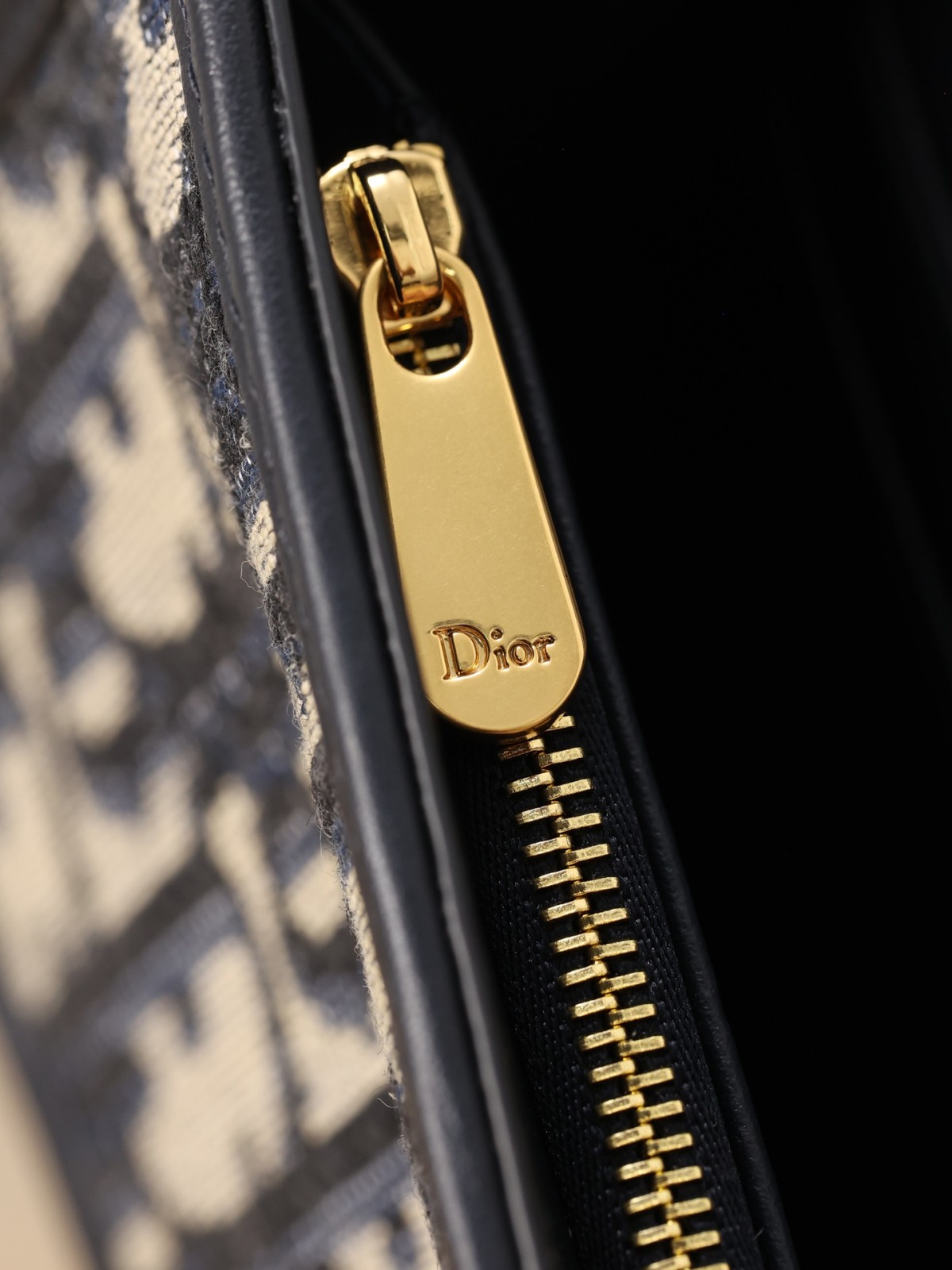 Shebag Super replica Dior Montaigne 30 east west bag review (August 2025 updated)-Best Quality Fake designer Bag Review, Replica designer bag ru Shebag Super replica Dior Montaigne 30 east west bag review (August 2025 updated)-Best Quality Fake designer Bag Review, Replica designer bag ru