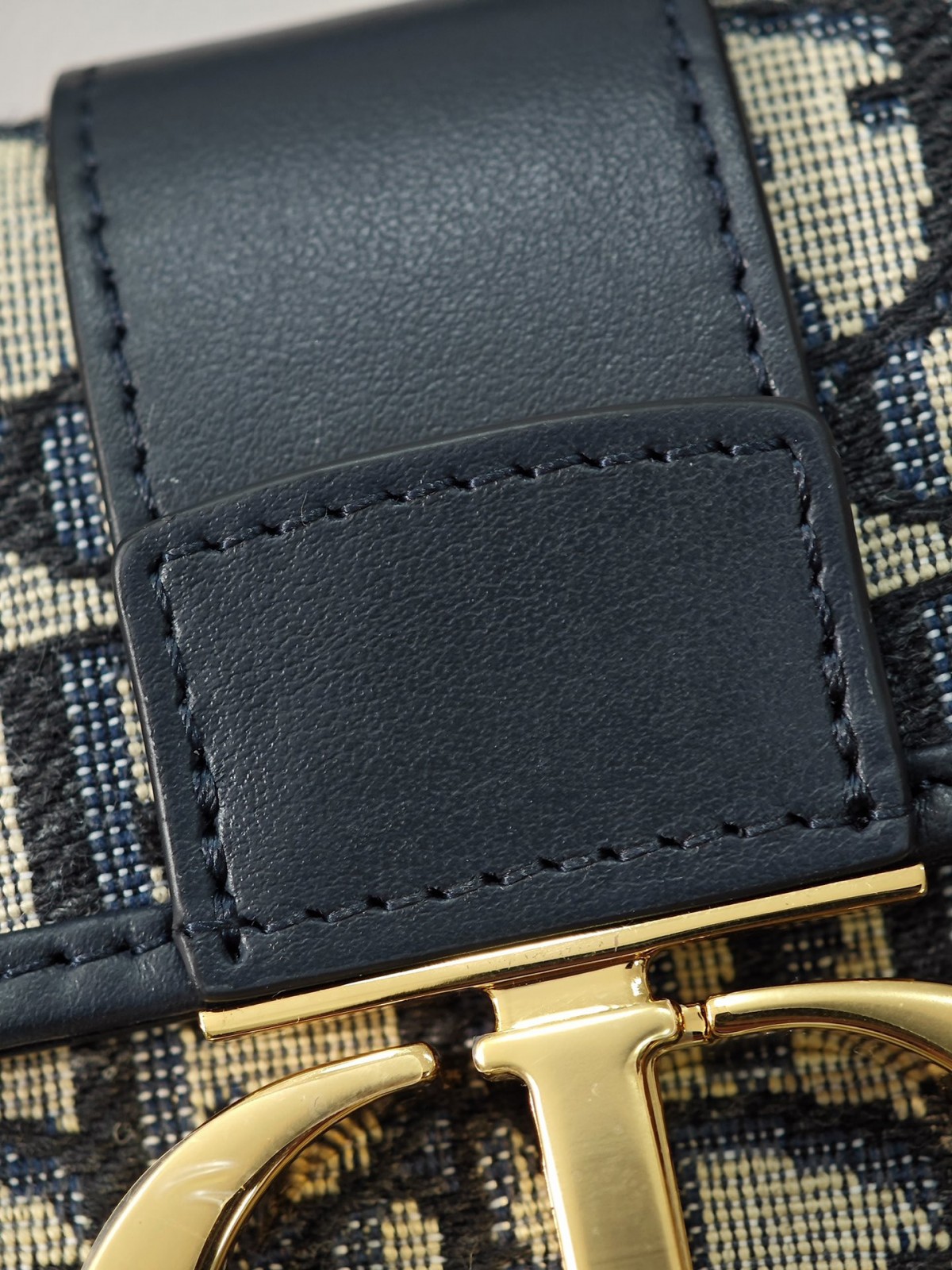 Shebag Super replica Dior Montaigne 30 east west bag review (August 2025 updated)-Best Quality Fake designer Bag Review, Replica designer bag ru Shebag Super replica Dior Montaigne 30 east west bag review (August 2025 updated)-Best Quality Fake designer Bag Review, Replica designer bag ru
