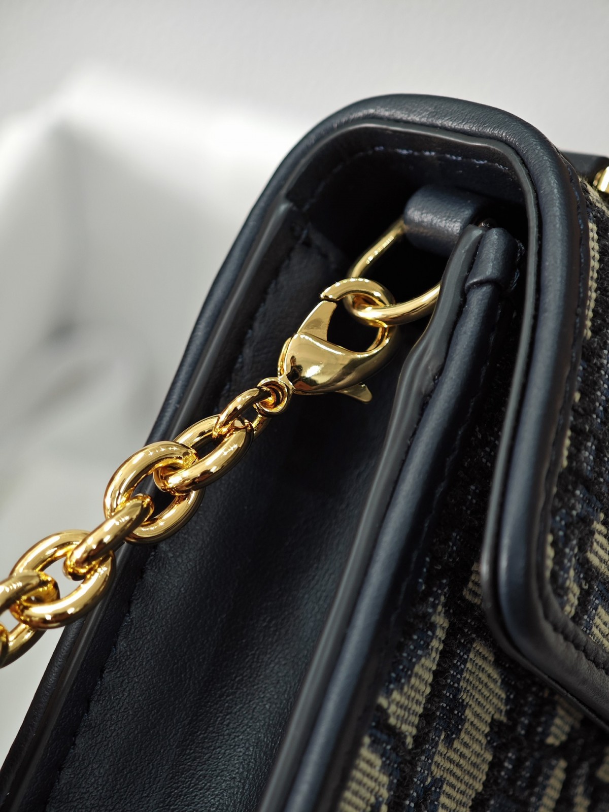 Shebag Super replica Dior Montaigne 30 east west bag review (August 2025 updated)-Best Quality Fake designer Bag Review, Replica designer bag ru Shebag Super replica Dior Montaigne 30 east west bag review (August 2025 updated)-Best Quality Fake designer Bag Review, Replica designer bag ru