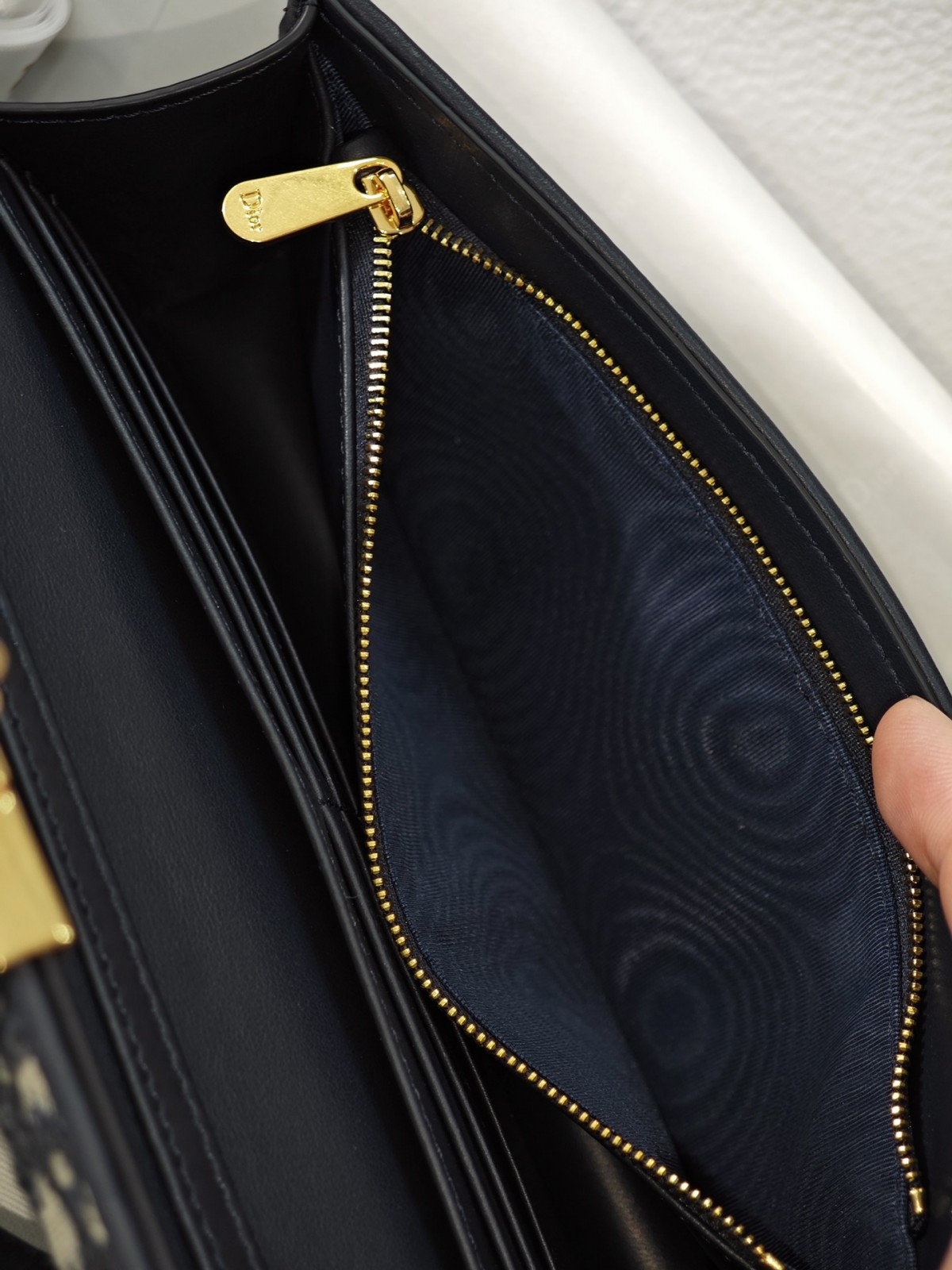 Shebag Super replica Dior Montaigne 30 east west bag review (August 2025 updated)-Best Quality Fake designer Bag Review, Replica designer bag ru Shebag Super replica Dior Montaigne 30 east west bag review (August 2025 updated)-Best Quality Fake designer Bag Review, Replica designer bag ru