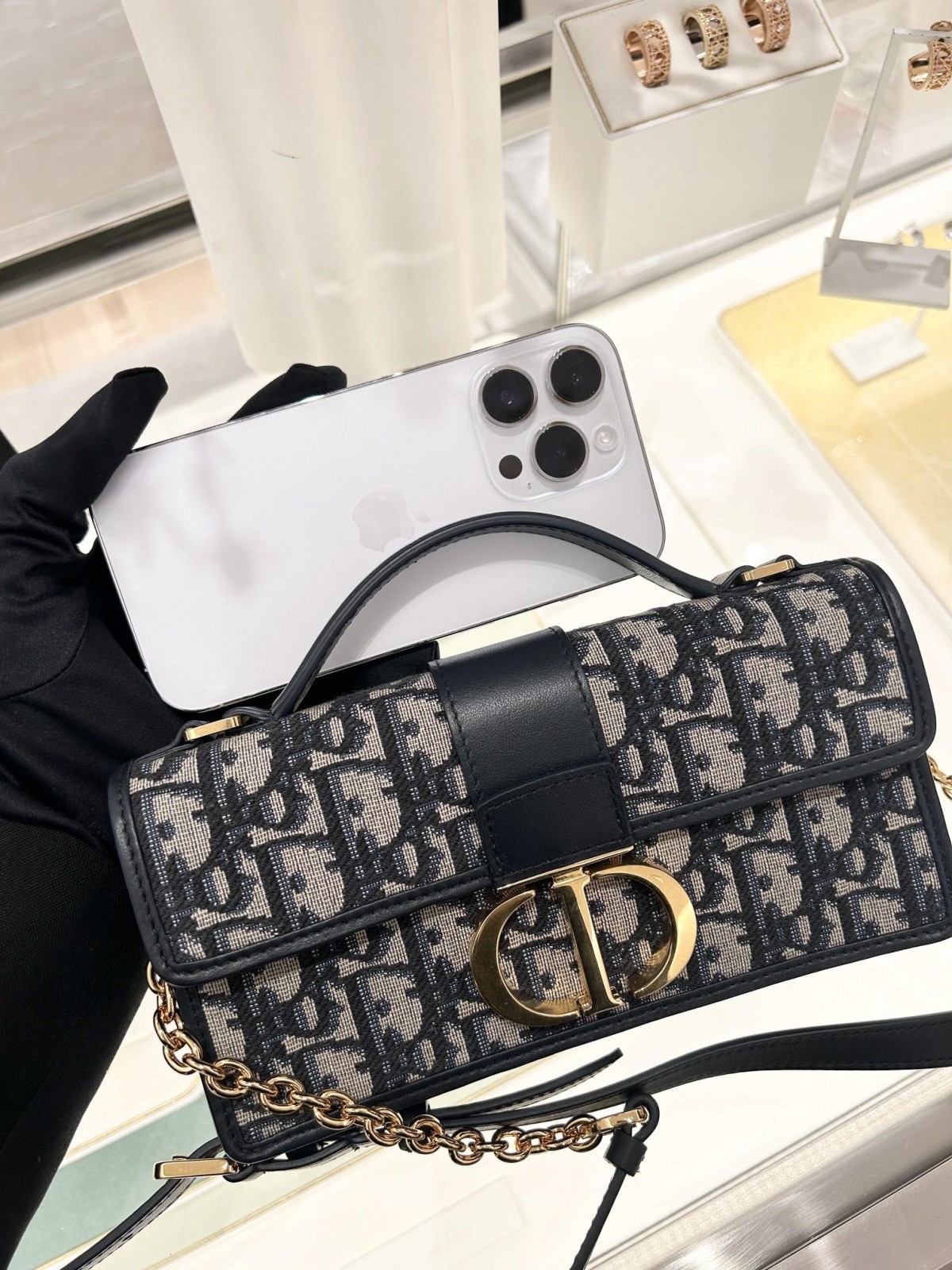 Shebag Super replica Dior Montaigne 30 east west bag review (August 2025 updated)-Best Quality Fake designer Bag Review, Replica designer bag ru Shebag Super replica Dior Montaigne 30 east west bag review (August 2025 updated)-Best Quality Fake designer Bag Review, Replica designer bag ru