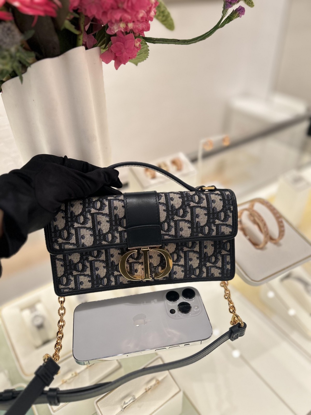 Shebag Super replica Dior Montaigne 30 east west bag review (August 2025 updated)-Best Quality Fake designer Bag Review, Replica designer bag ru Shebag Super replica Dior Montaigne 30 east west bag review (August 2025 updated)-Best Quality Fake designer Bag Review, Replica designer bag ru