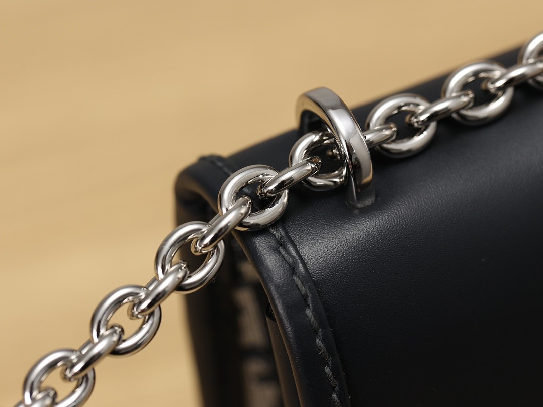Shebag Super replica Dior Montaigne 30 east west bag review (August 2025 updated)-Best Quality Fake designer Bag Review, Replica designer bag ru Shebag Super replica Dior Montaigne 30 east west bag review (August 2025 updated)-Best Quality Fake designer Bag Review, Replica designer bag ru