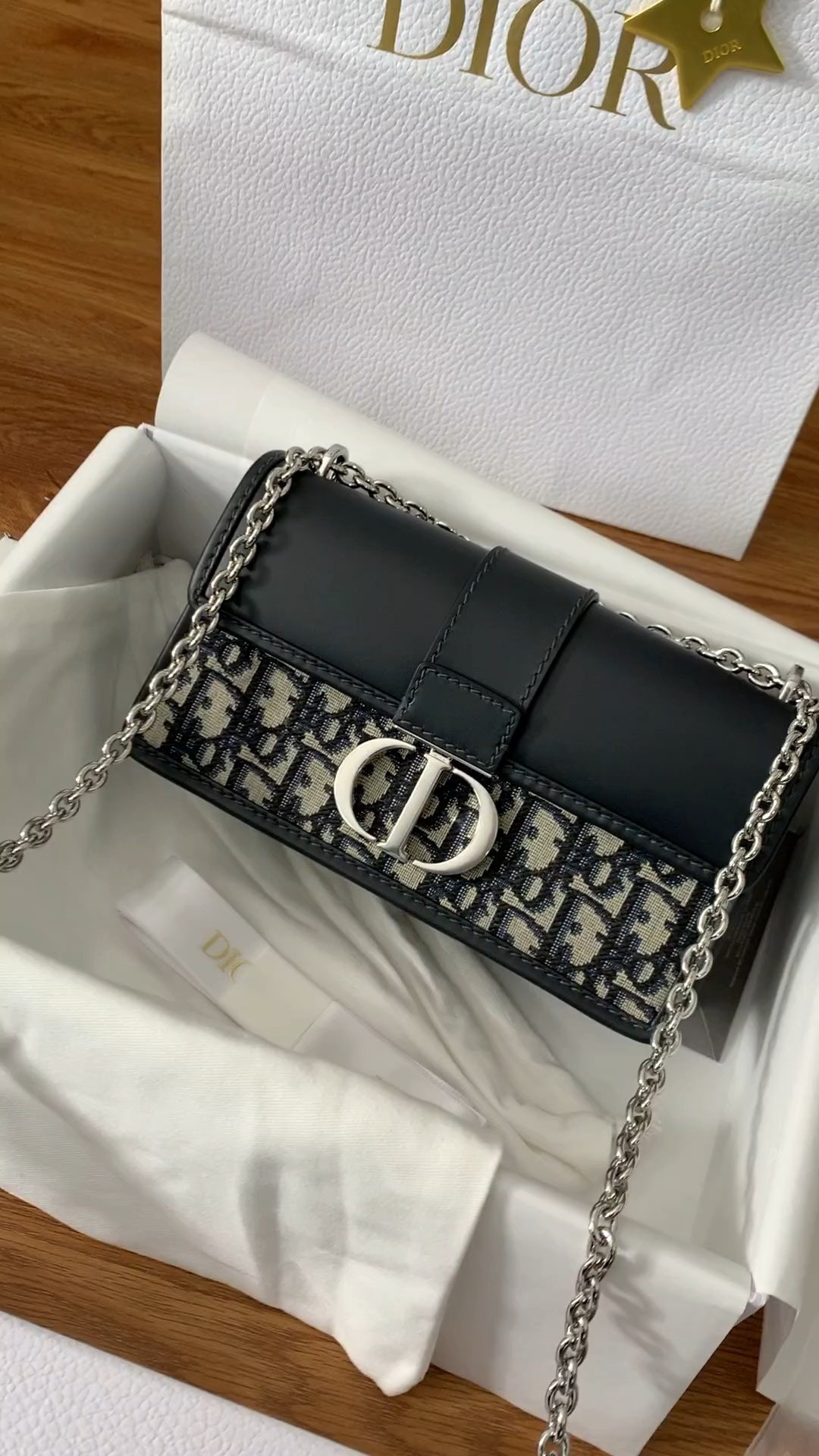 Shebag Super replica Dior Montaigne 30 east west bag review (August 2025 updated)-Best Quality Fake designer Bag Review, Replica designer bag ru Shebag Super replica Dior Montaigne 30 east west bag review (August 2025 updated)-Best Quality Fake designer Bag Review, Replica designer bag ru