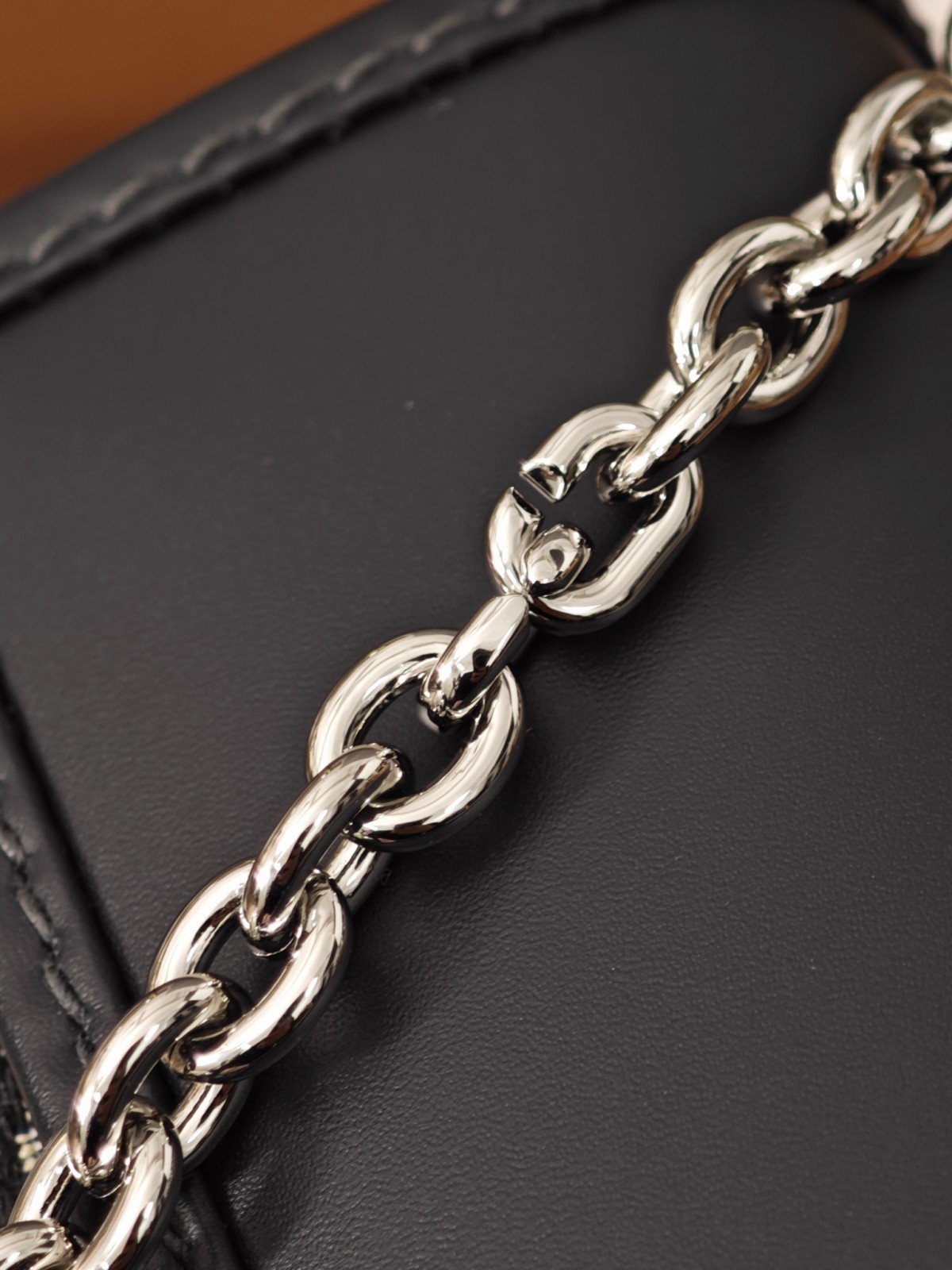 Shebag Super replica Dior Montaigne 30 east west bag review (August 2025 updated)-Best Quality Fake designer Bag Review, Replica designer bag ru Shebag Super replica Dior Montaigne 30 east west bag review (August 2025 updated)-Best Quality Fake designer Bag Review, Replica designer bag ru