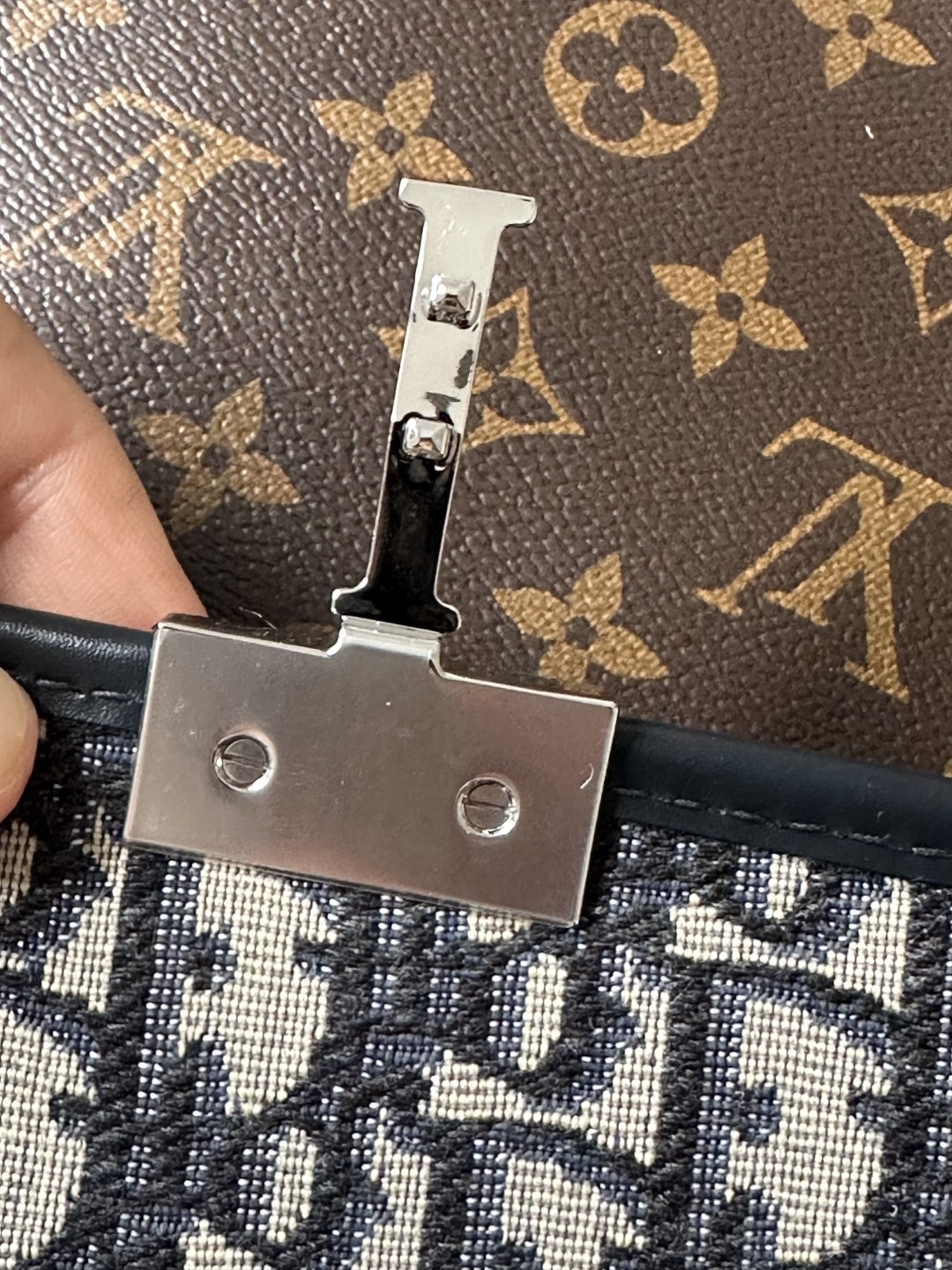 Shebag Super replica Dior Montaigne 30 east west bag review (August 2025 updated)-Best Quality Fake designer Bag Review, Replica designer bag ru Shebag Super replica Dior Montaigne 30 east west bag review (August 2025 updated)-Best Quality Fake designer Bag Review, Replica designer bag ru