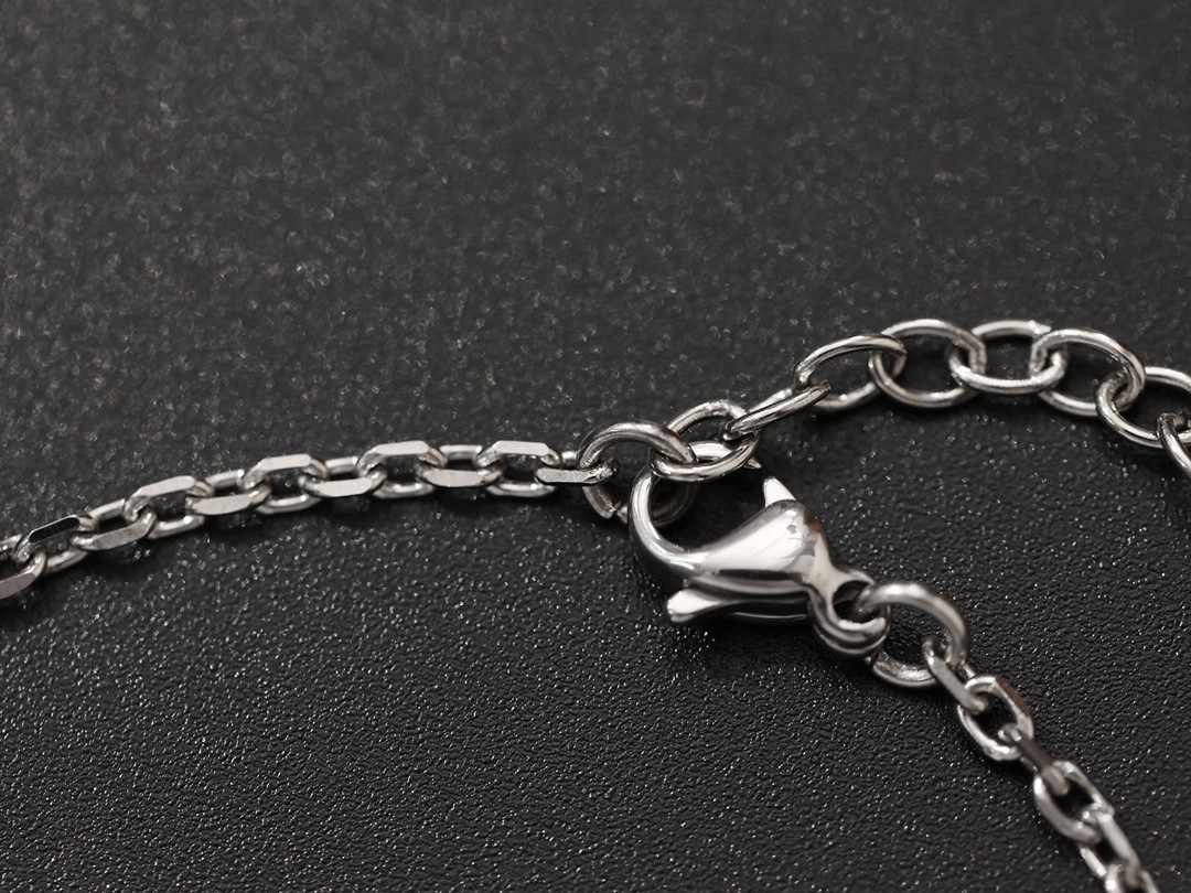 Shebag Super replica Dior necklace in silver(August 2025 updated)-Best Quality Fake designer Bag Review, Replica designer bag ru