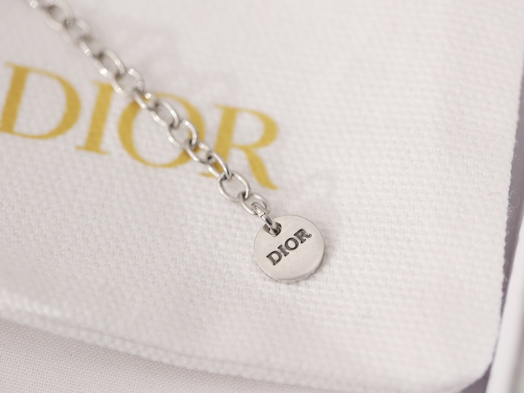Shebag Super replica Dior necklace in silver(August 2025 updated)-Best Quality Fake designer Bag Review, Replica designer bag ru