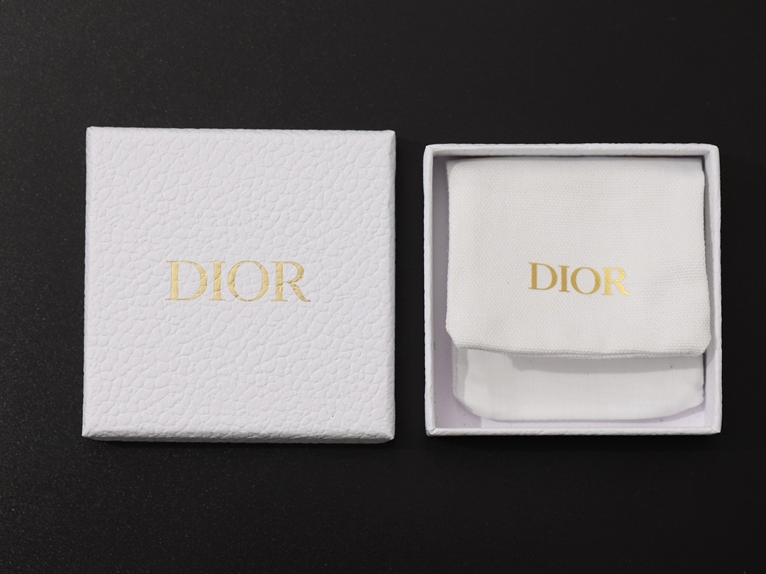 Shebag Super replica Dior necklace in silver(August 2025 updated)-Best Quality Fake designer Bag Review, Replica designer bag ru