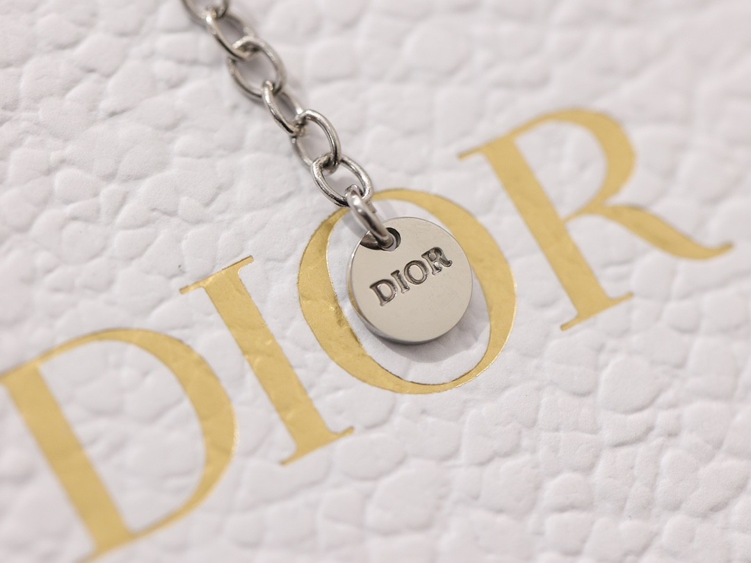 Shebag Super replica Dior necklace in silver(August 2025 updated)-Best Quality Fake designer Bag Review, Replica designer bag ru