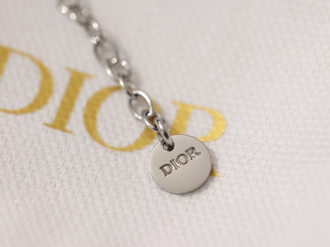 Shebag Super replica Dior necklace in silver(August 2025 updated)-Best Quality Fake designer Bag Review, Replica designer bag ru