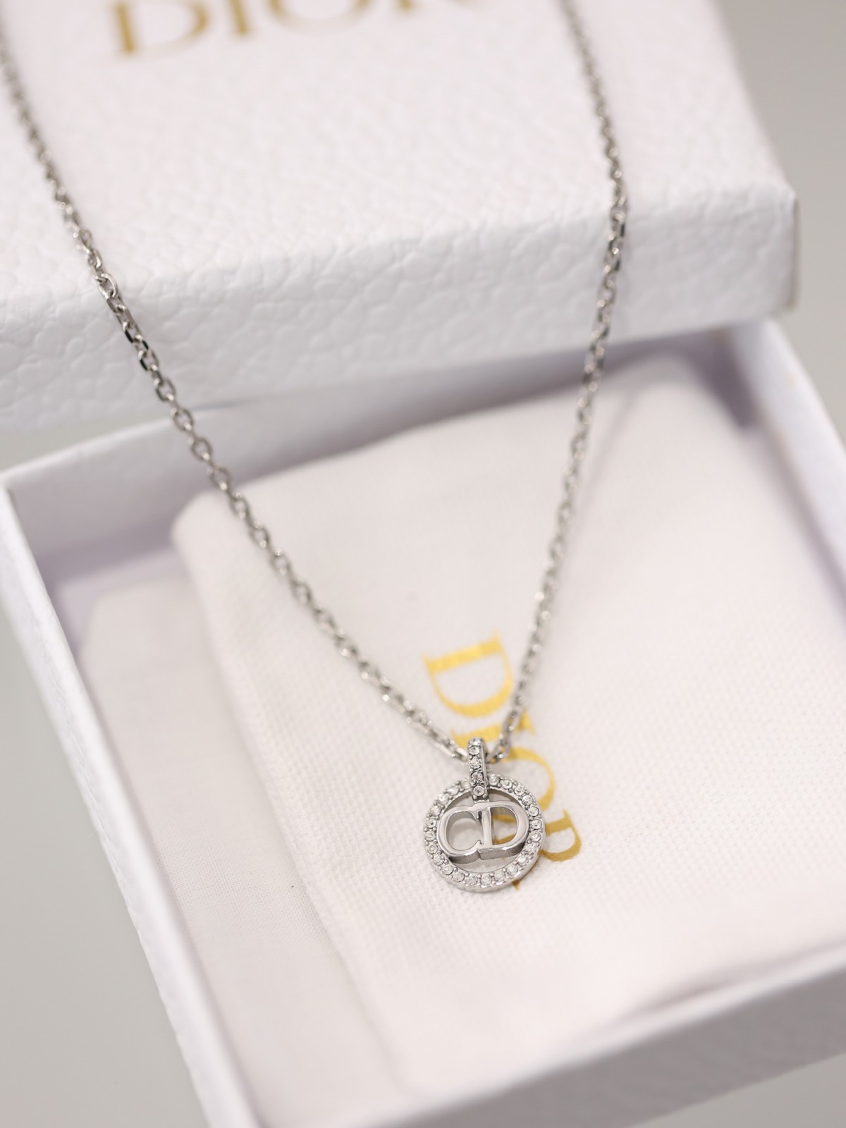 Shebag Super replica Dior necklace in silver(August 2025 updated)-Best Quality Fake designer Bag Review, Replica designer bag ru