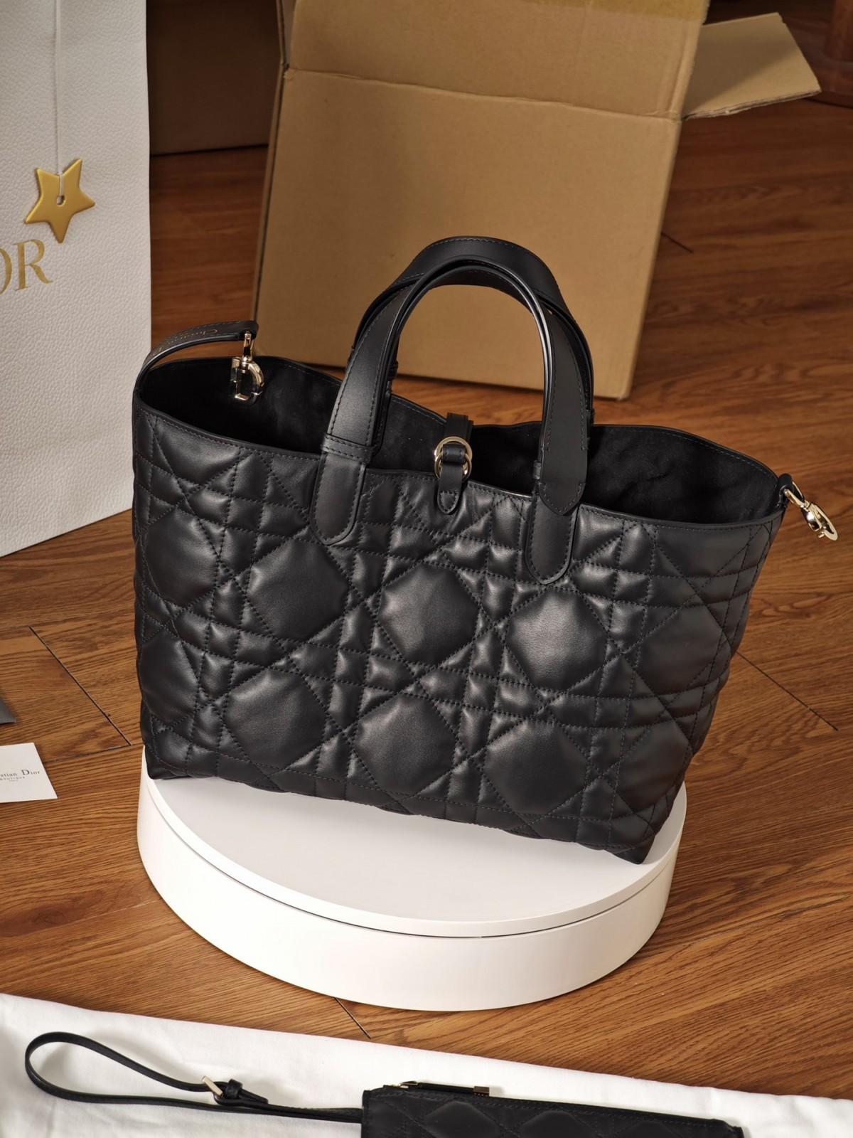 Dior Toujours medium Shebag VS Authentic bag review(August 2025 updated)-Best Quality Fake designer Bag Review, Replica designer bag ru