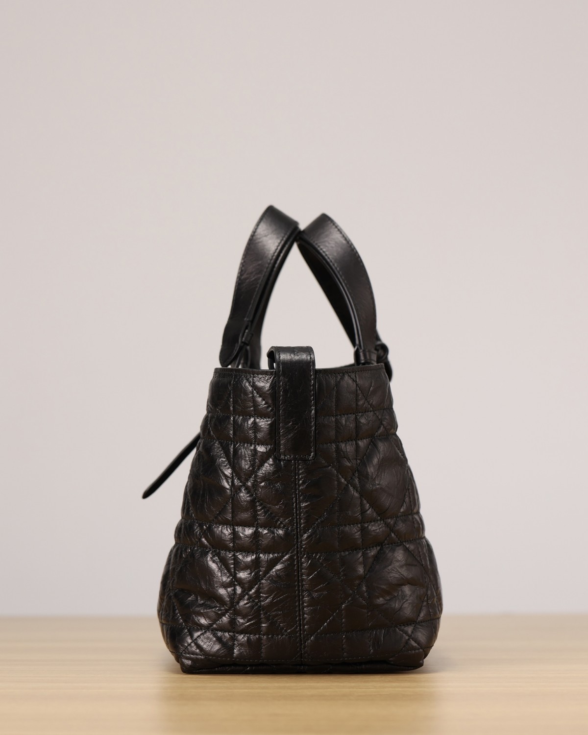 Shebag super replica Dior Toujours medium oil Wax leather bag review(August 2025 updated)-Best Quality Fake designer Bag Review, Replica designer bag ru Shebag super replica Dior Toujours medium oil Wax leather bag review(August 2025 updated)-Best Quality Fake designer Bag Review, Replica designer bag ru