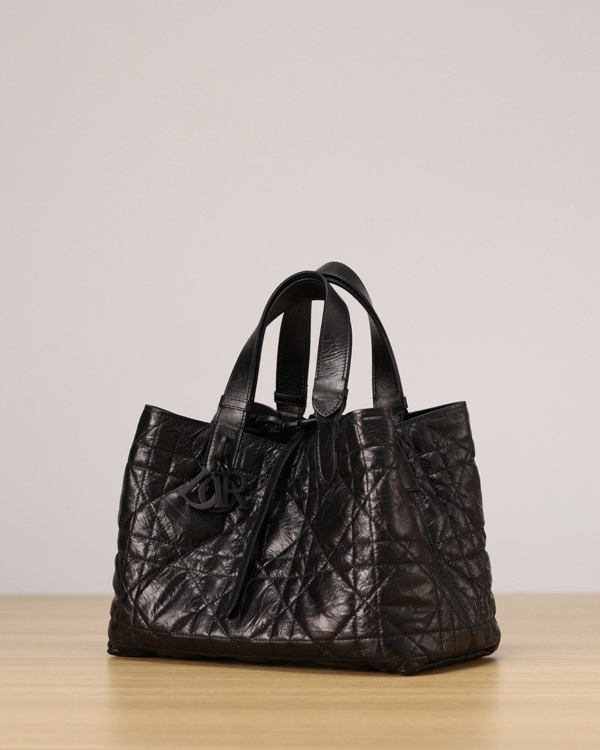 Shebag super replica Dior Toujours medium oil Wax leather bag review(August 2025 updated)-Best Quality Fake designer Bag Review, Replica designer bag ru Shebag super replica Dior Toujours medium oil Wax leather bag review(August 2025 updated)-Best Quality Fake designer Bag Review, Replica designer bag ru