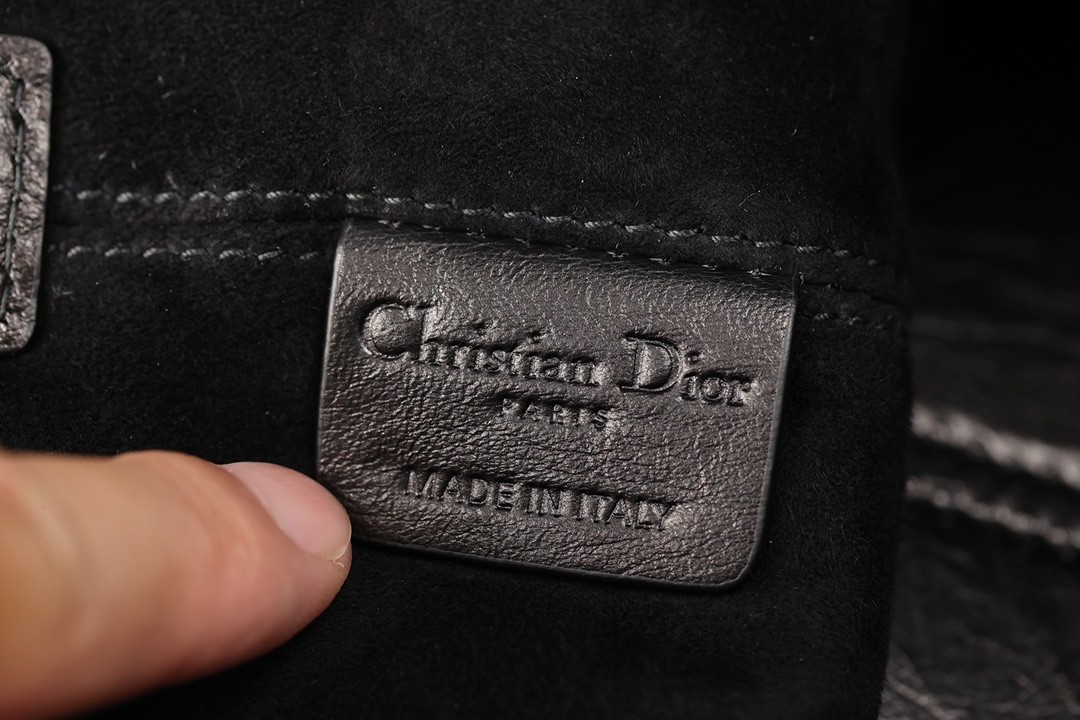Shebag super replica Dior Toujours medium oil Wax leather bag review(August 2025 updated)-Best Quality Fake designer Bag Review, Replica designer bag ru Shebag super replica Dior Toujours medium oil Wax leather bag review(August 2025 updated)-Best Quality Fake designer Bag Review, Replica designer bag ru