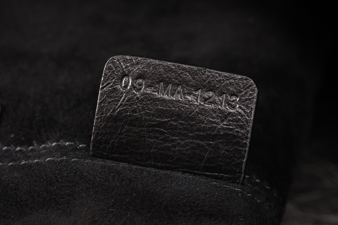 Shebag super replica Dior Toujours medium oil Wax leather bag review(August 2025 updated)-Best Quality Fake designer Bag Review, Replica designer bag ru Shebag super replica Dior Toujours medium oil Wax leather bag review(August 2025 updated)-Best Quality Fake designer Bag Review, Replica designer bag ru