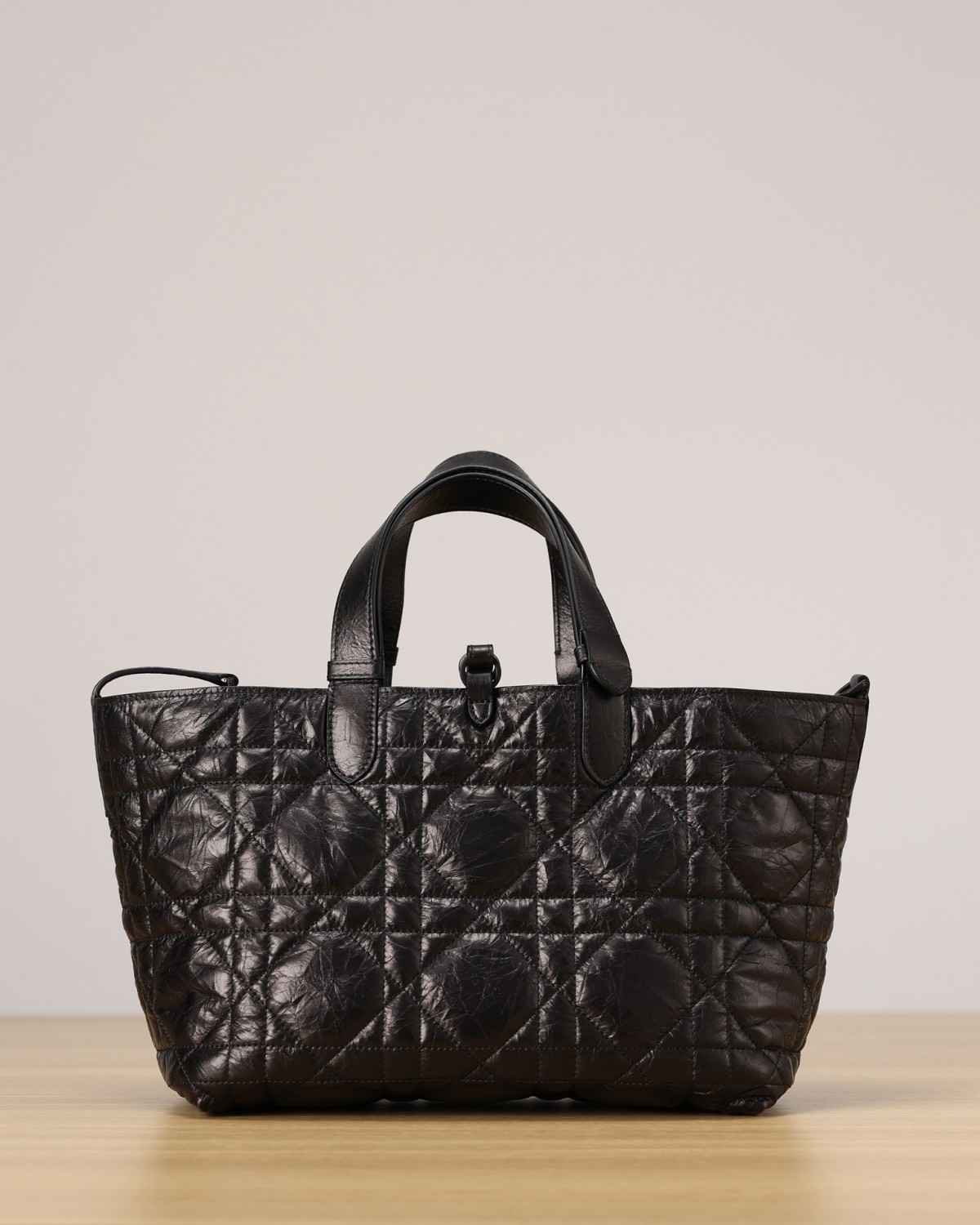 Shebag super replica Dior Toujours medium oil Wax leather bag review(August 2025 updated)-Best Quality Fake designer Bag Review, Replica designer bag ru Shebag super replica Dior Toujours medium oil Wax leather bag review(August 2025 updated)-Best Quality Fake designer Bag Review, Replica designer bag ru