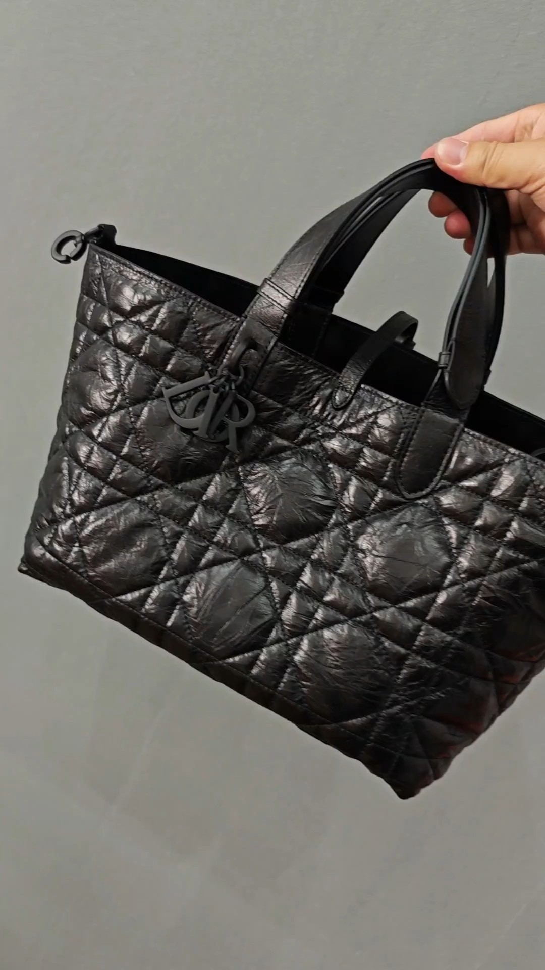 Shebag super replica Dior Toujours medium oil Wax leather bag review(August 2025 updated)-Best Quality Fake designer Bag Review, Replica designer bag ru Shebag super replica Dior Toujours medium oil Wax leather bag review(August 2025 updated)-Best Quality Fake designer Bag Review, Replica designer bag ru