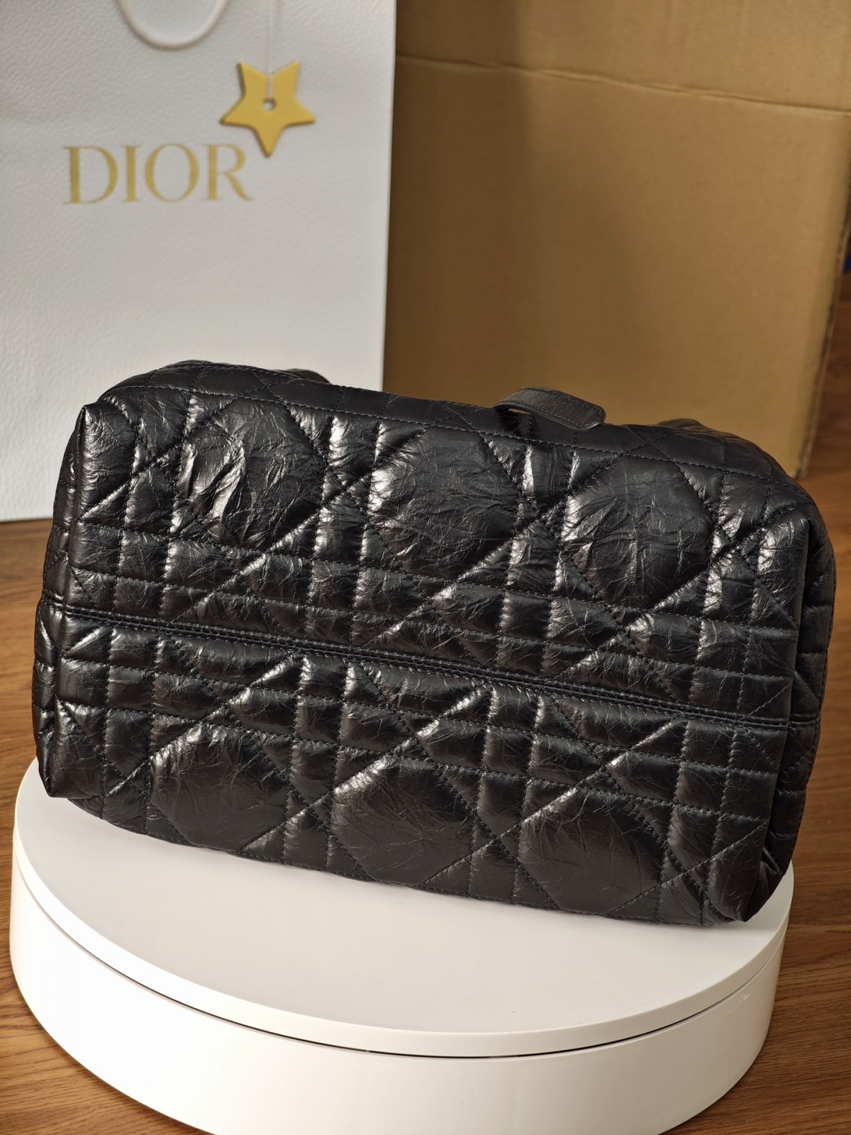 Shebag super replica Dior Toujours medium oil Wax leather bag review(August 2025 updated)-Best Quality Fake designer Bag Review, Replica designer bag ru Shebag super replica Dior Toujours medium oil Wax leather bag review(August 2025 updated)-Best Quality Fake designer Bag Review, Replica designer bag ru