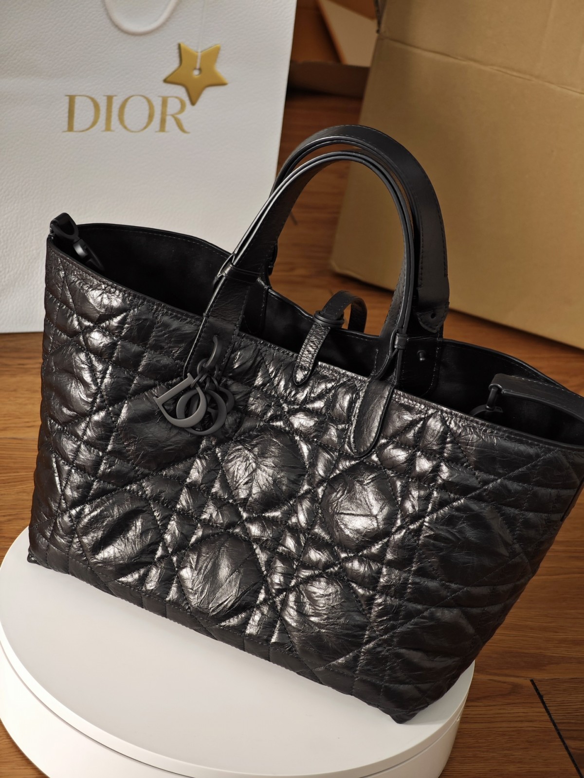 Shebag super replica Dior Toujours medium oil Wax leather bag review(August 2025 updated)-Best Quality Fake designer Bag Review, Replica designer bag ru Shebag super replica Dior Toujours medium oil Wax leather bag review(August 2025 updated)-Best Quality Fake designer Bag Review, Replica designer bag ru