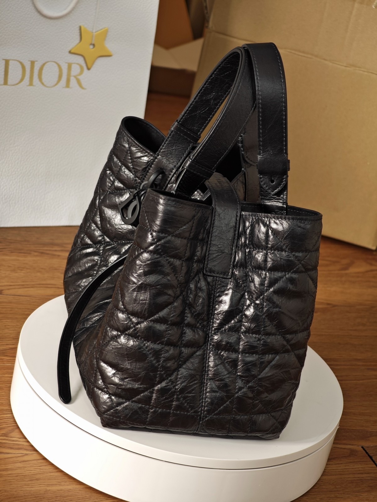 Shebag super replica Dior Toujours medium oil Wax leather bag review(August 2025 updated)-Best Quality Fake designer Bag Review, Replica designer bag ru Shebag super replica Dior Toujours medium oil Wax leather bag review(August 2025 updated)-Best Quality Fake designer Bag Review, Replica designer bag ru
