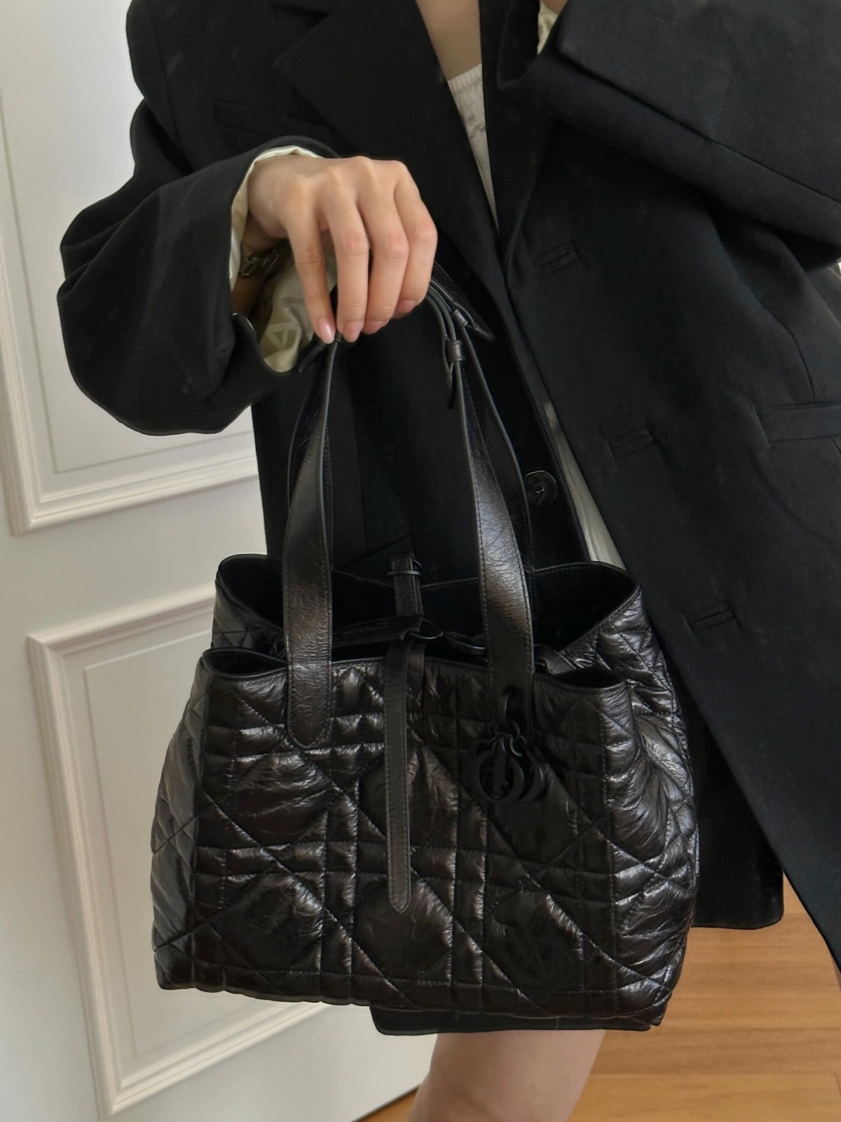 Shebag super replica Dior Toujours medium oil Wax leather bag review(August 2025 updated)-Best Quality Fake designer Bag Review, Replica designer bag ru Shebag super replica Dior Toujours medium oil Wax leather bag review(August 2025 updated)-Best Quality Fake designer Bag Review, Replica designer bag ru