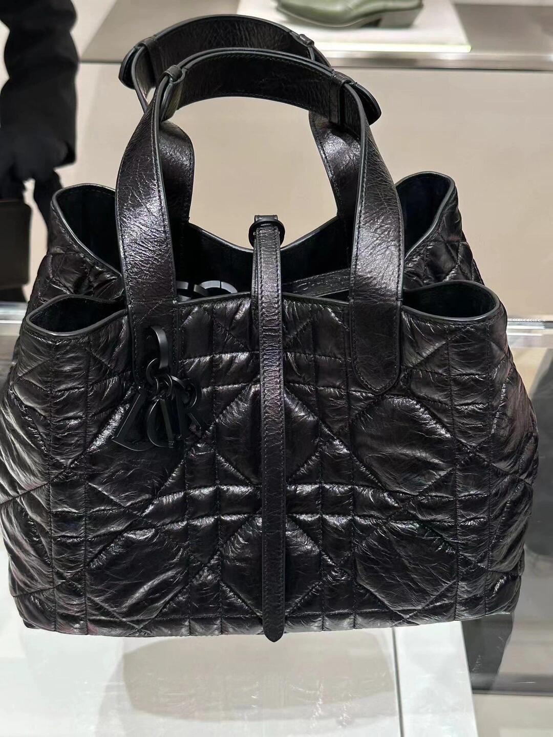 Shebag super replica Dior Toujours medium oil Wax leather bag review(August 2025 updated)-Best Quality Fake designer Bag Review, Replica designer bag ru Shebag super replica Dior Toujours medium oil Wax leather bag review(August 2025 updated)-Best Quality Fake designer Bag Review, Replica designer bag ru