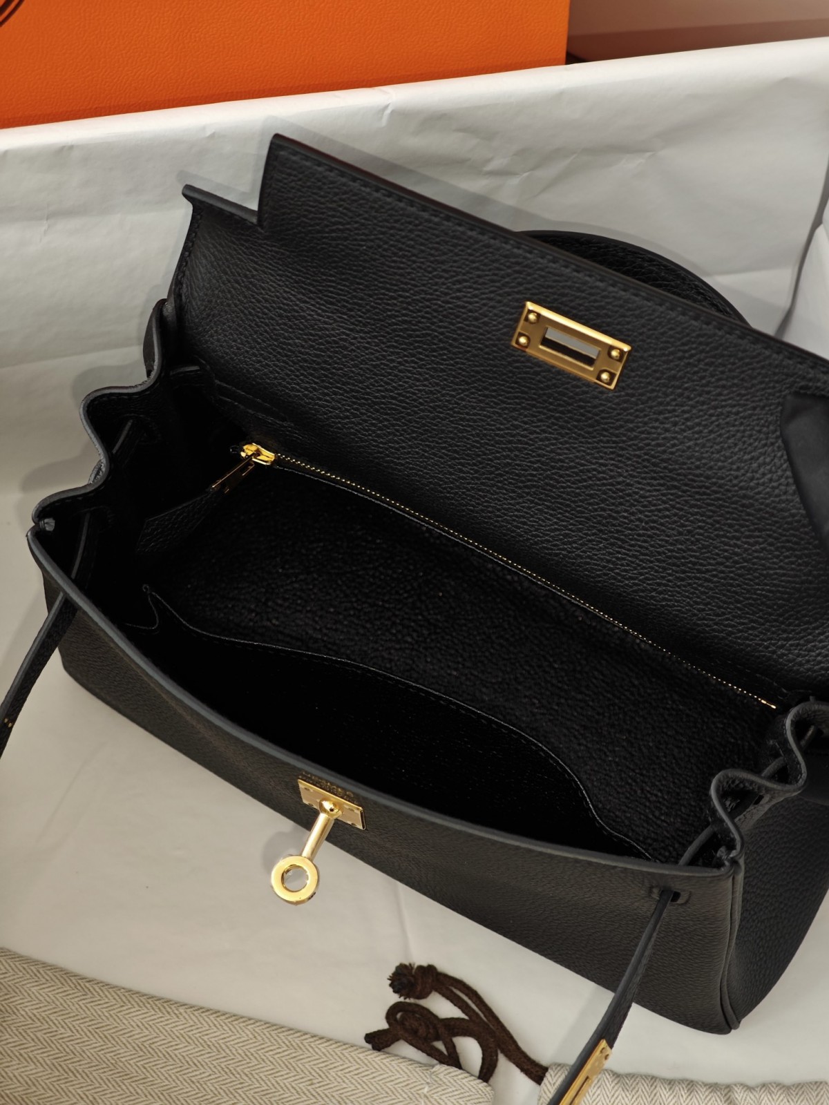 Shebag hand made Hermes Kelly 25 inner stitching review(Sep 2025 updated)-Best Quality Fake designer Bag Review, Replica designer bag ru Shebag hand made Hermes Kelly 25 inner stitching review(Sep 2025 updated)-Best Quality Fake designer Bag Review, Replica designer bag ru