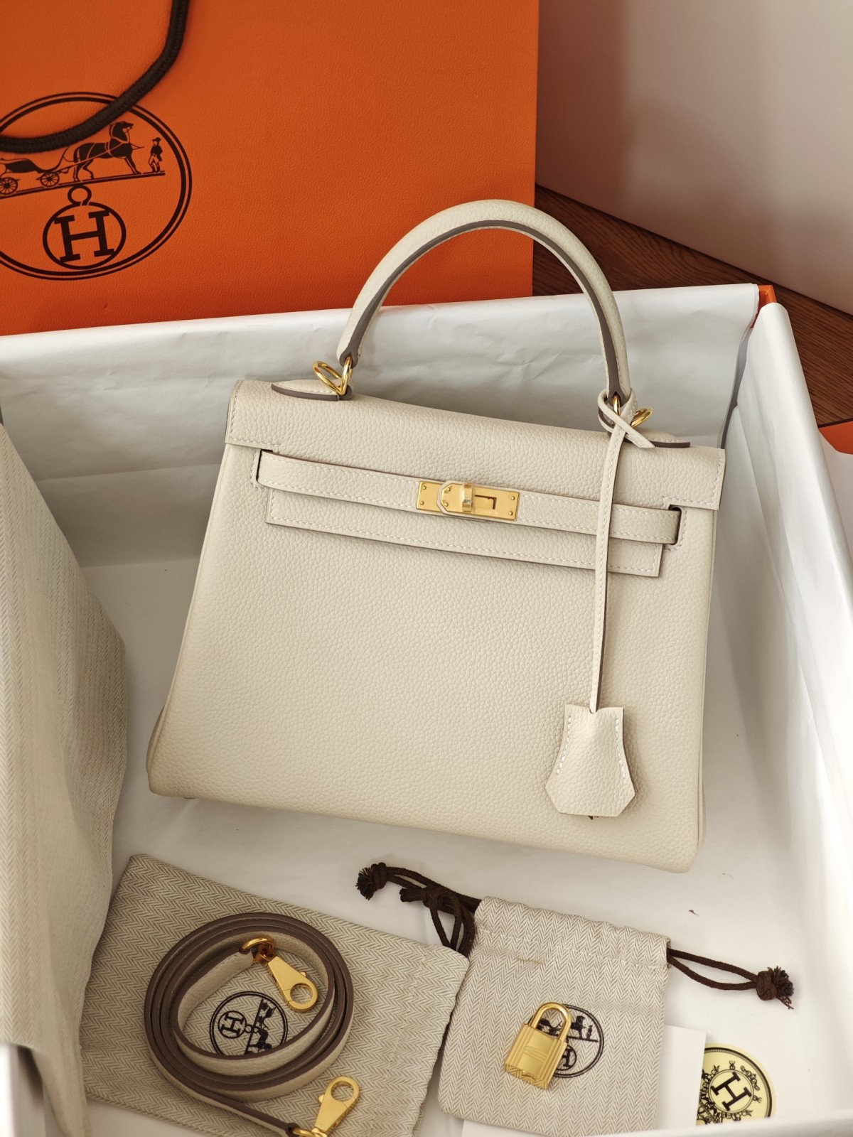 Shebag hand made Hermes Kelly 25 inner stitching review(Sep 2025 updated)-Best Quality Fake designer Bag Review, Replica designer bag ru Shebag hand made Hermes Kelly 25 inner stitching review(Sep 2025 updated)-Best Quality Fake designer Bag Review, Replica designer bag ru