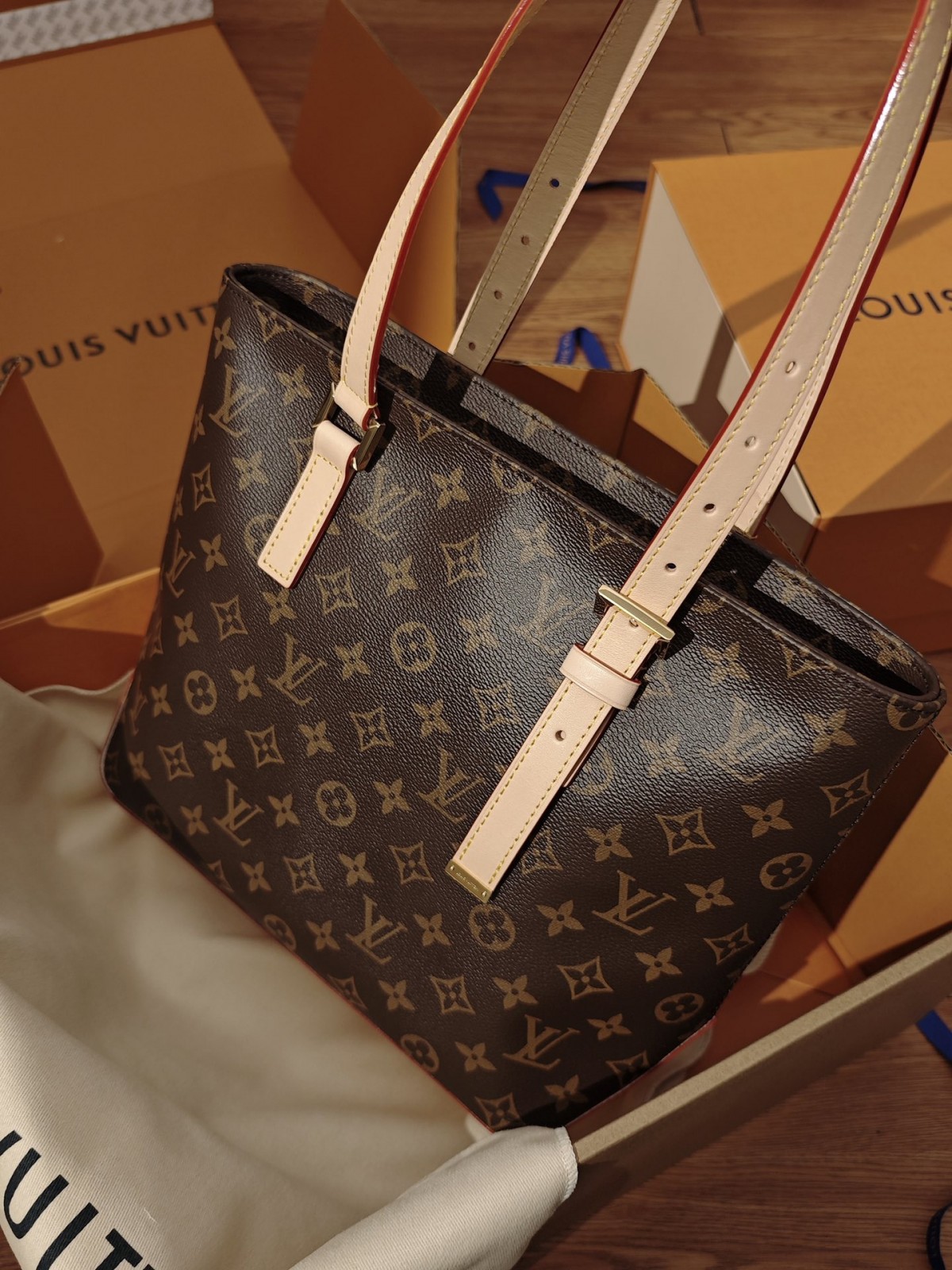 Shebag top replica Louis Vuitton Piano M12095 bag new batch comes(Sep 2025 updated)-Best Quality Fake designer Bag Review, Replica designer bag ru