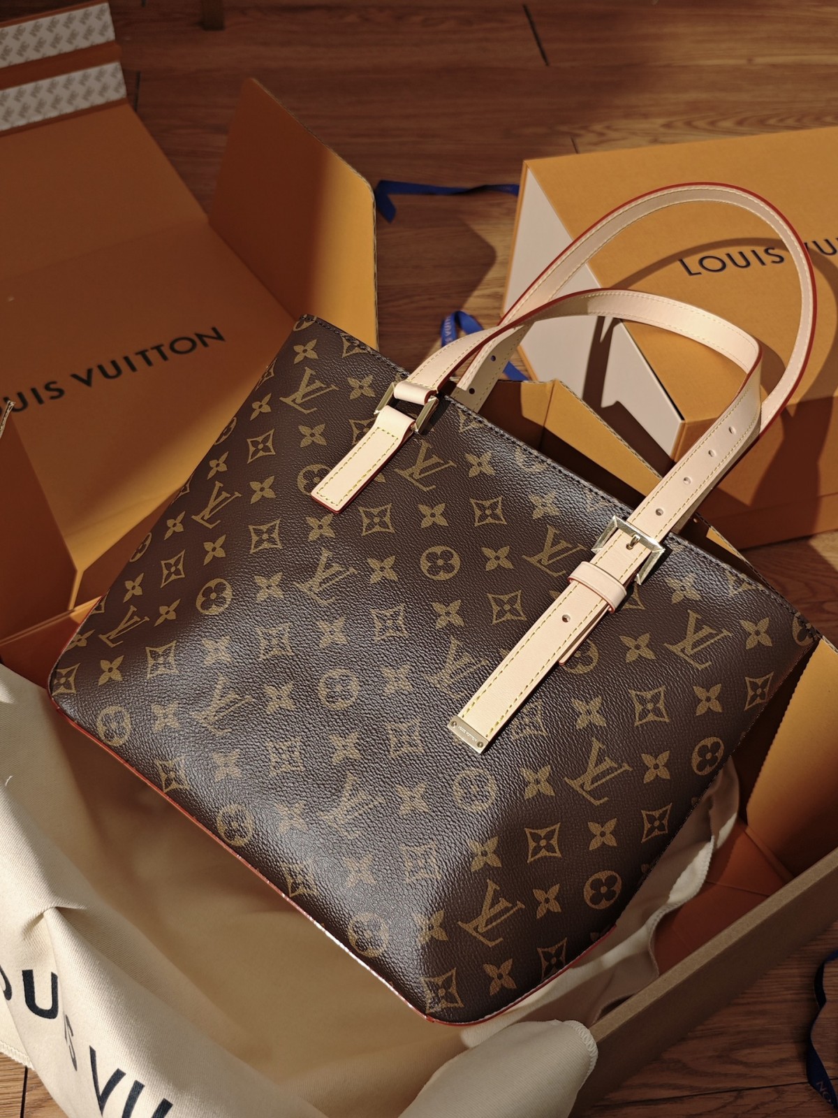 Shebag top replica Louis Vuitton Piano M12095 bag new batch comes(Sep 2025 updated)-Best Quality Fake designer Bag Review, Replica designer bag ru