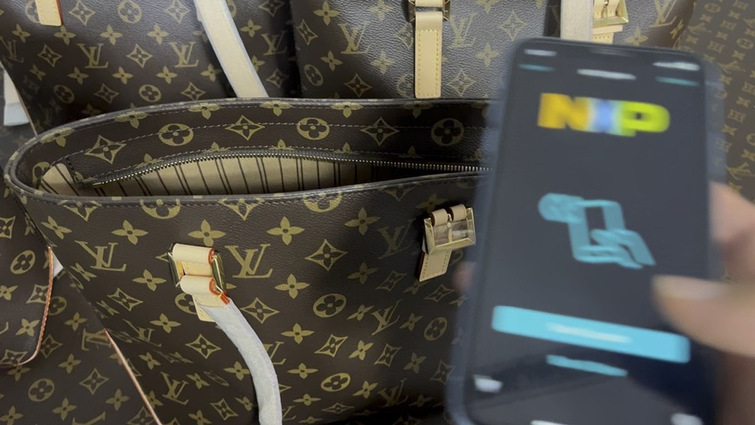 Shebag top replica Louis Vuitton Piano M12095 bag new batch comes(Sep 2025 updated)-Best Quality Fake designer Bag Review, Replica designer bag ru