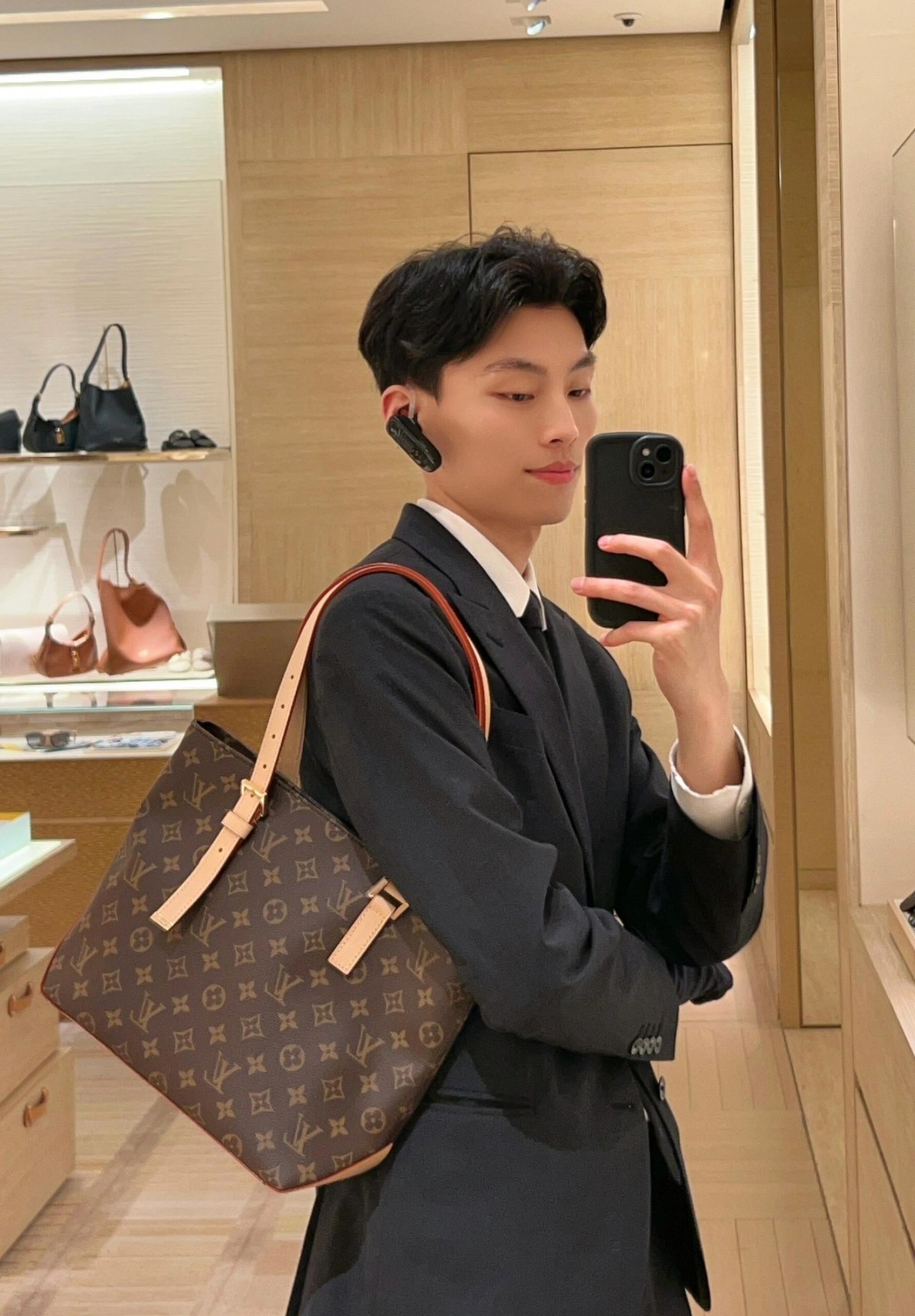 Shebag top replica Louis Vuitton Piano M12095 bag new batch comes(Sep 2025 updated)-Best Quality Fake designer Bag Review, Replica designer bag ru