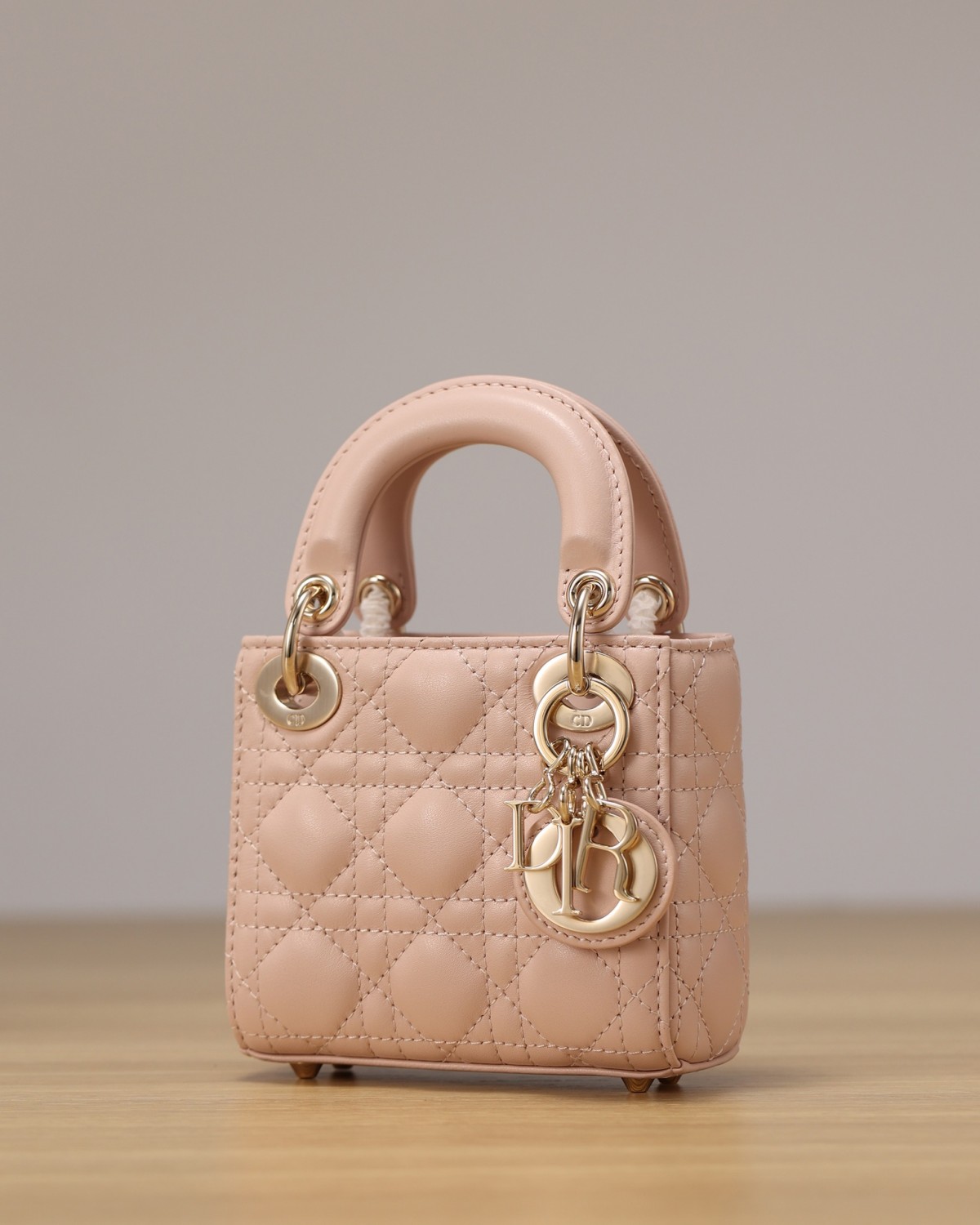 Shebag super replica Micro Lady Dior 12cm pink bag review(Sep 2025 updated)-Best Quality Fake designer Bag Review, Replica designer bag ru Shebag super replica Micro Lady Dior 12cm pink bag review(Sep 2025 updated)-Best Quality Fake designer Bag Review, Replica designer bag ru