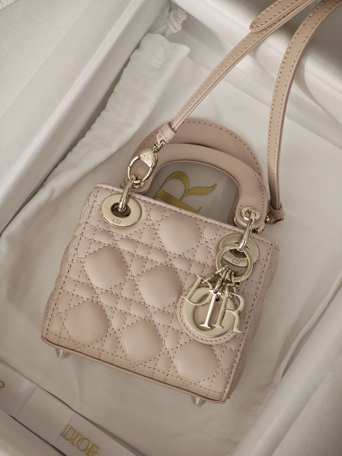 Shebag super replica Micro Lady Dior 12cm pink bag review(Sep 2025 updated)-Best Quality Fake designer Bag Review, Replica designer bag ru Shebag super replica Micro Lady Dior 12cm pink bag review(Sep 2025 updated)-Best Quality Fake designer Bag Review, Replica designer bag ru