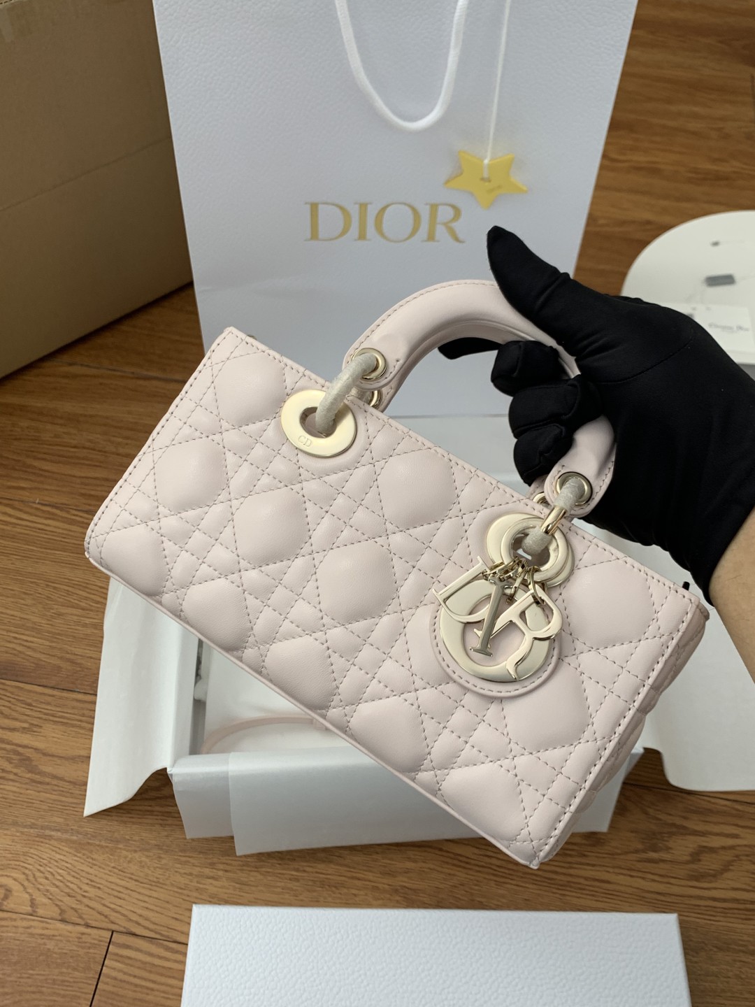 Shebag super replica Dior pink bag Lady Dior review(Oct 2025 updated)-Best Quality Fake designer Bag Review, Replica designer bag ru