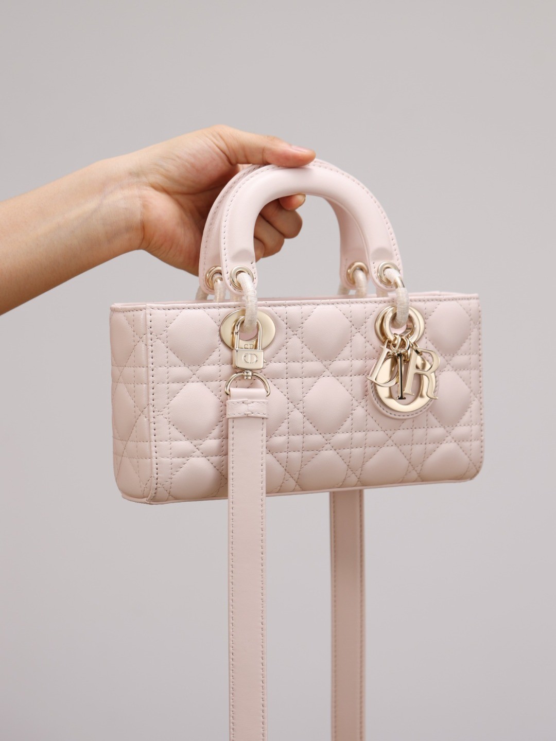 Shebag super replica Dior pink bag Lady Dior review(Oct 2025 updated)-Best Quality Fake designer Bag Review, Replica designer bag ru