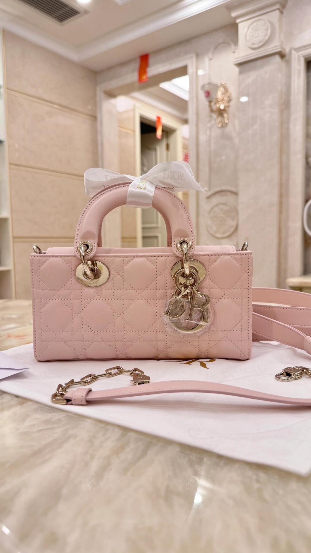 Shebag super replica Dior pink bag Lady Dior review(Oct 2025 updated)-Best Quality Fake designer Bag Review, Replica designer bag ru
