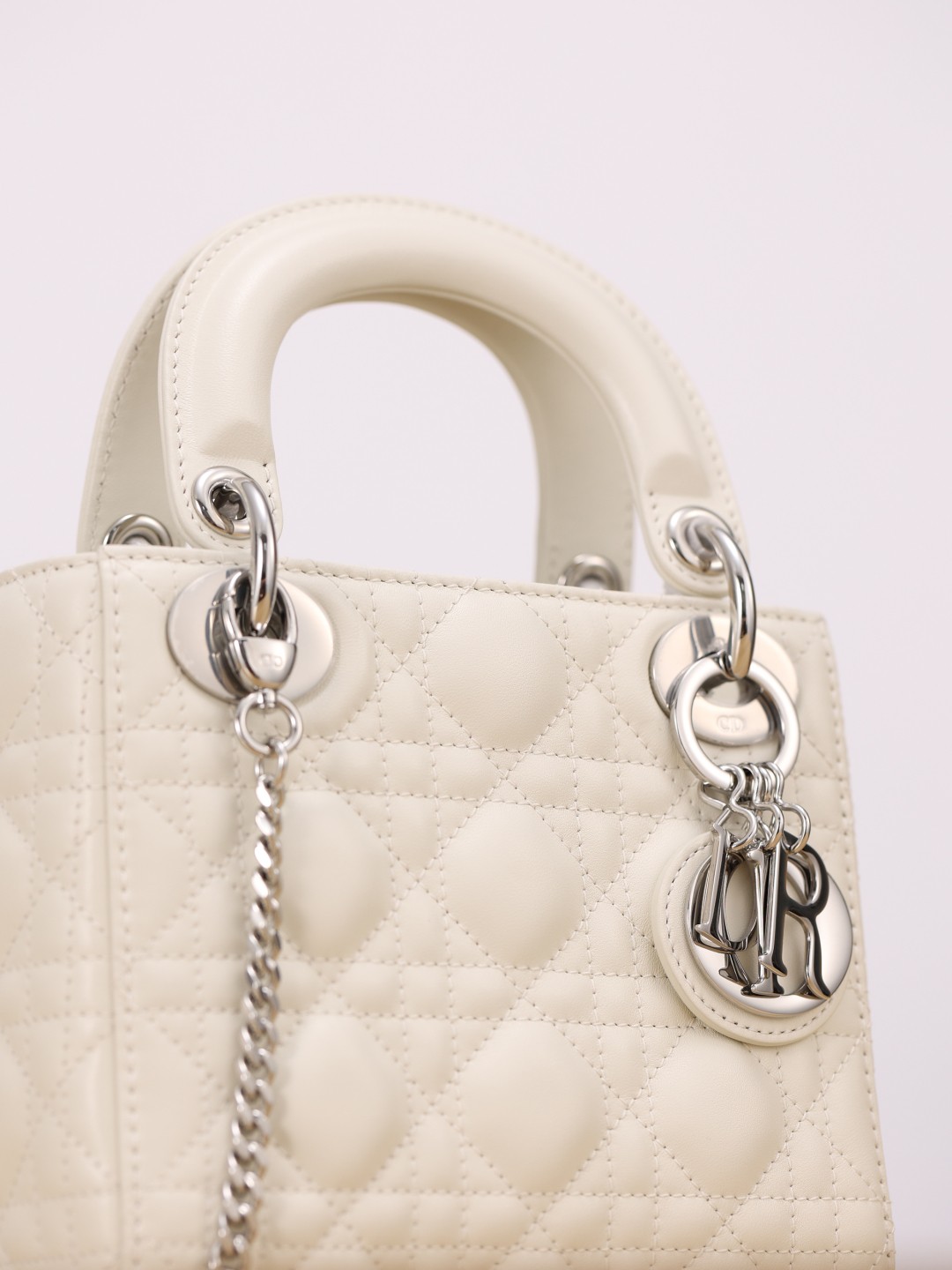 Shebag Super quality Lady Dior Snow White bag(Oct 2025 updated)-Best Quality Fake designer Bag Review, Replica designer bag ru