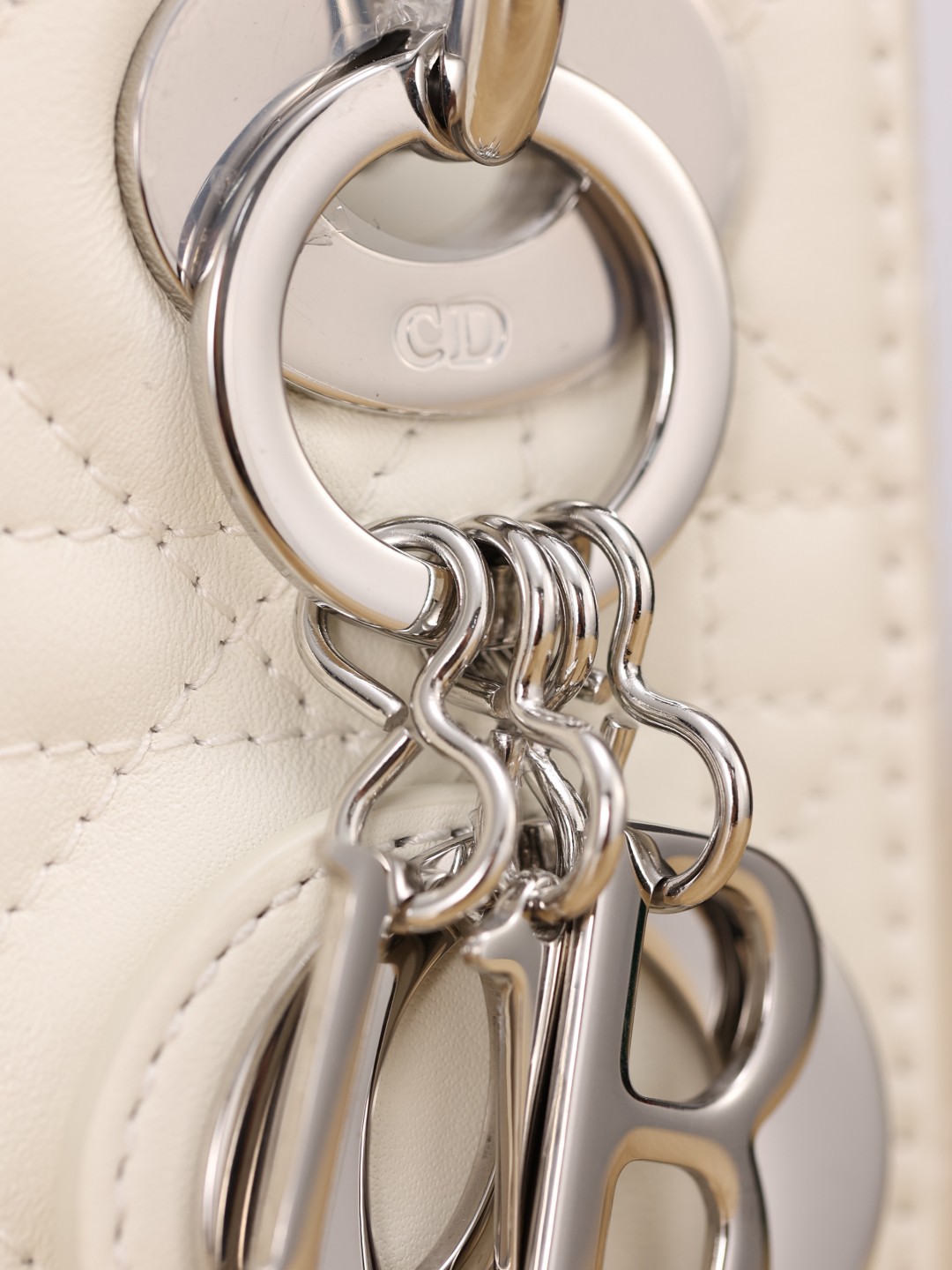 Shebag Super quality Lady Dior Snow White bag(Oct 2025 updated)-Best Quality Fake designer Bag Review, Replica designer bag ru